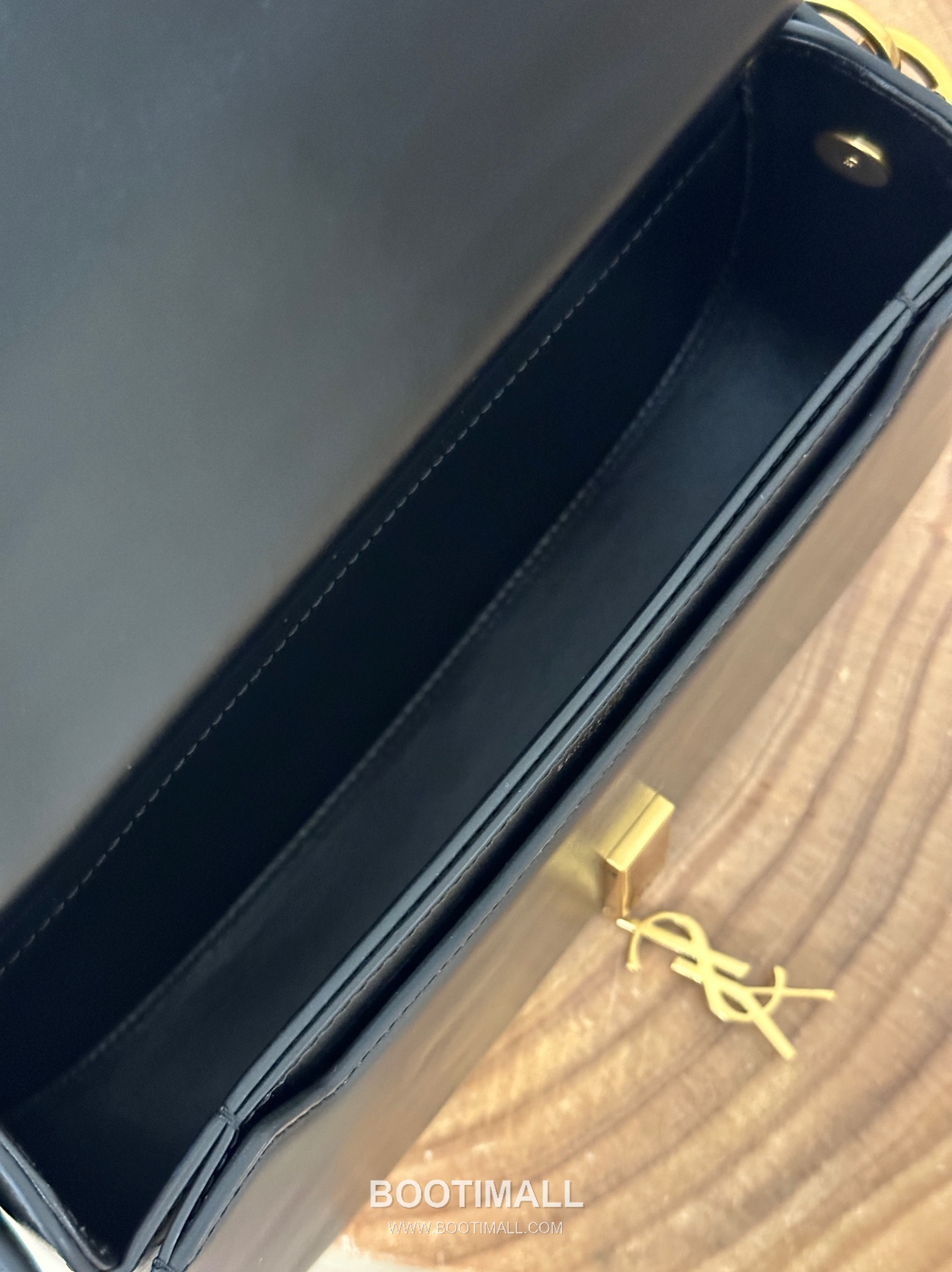 Saint Laurent Voltaire Box Leather Top Handle Shoulder Bag 7876711680880 생로랑 볼테르 박스 레더 탑핸들 숄더백 24cm 14