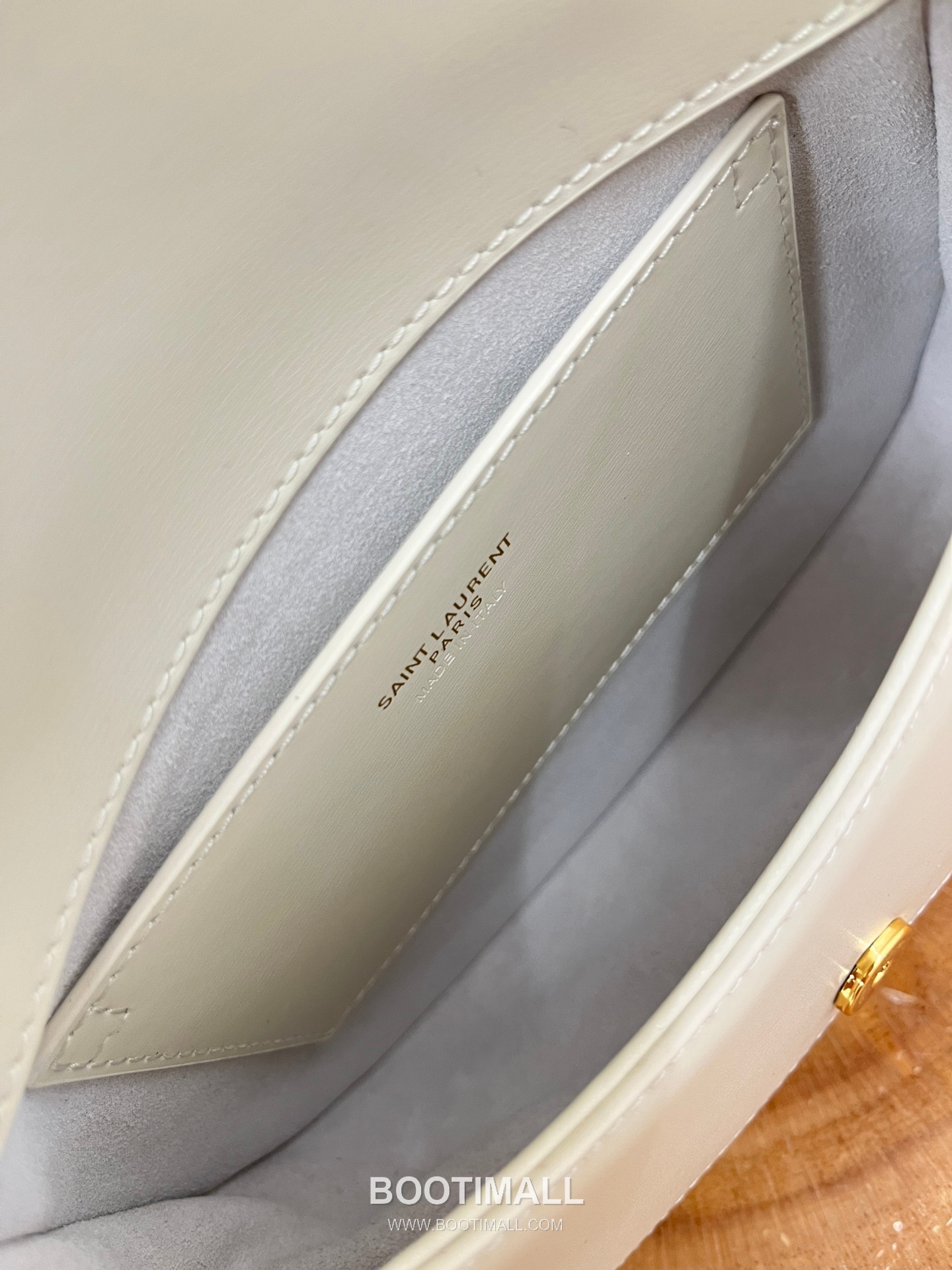 Saint Laurent Voltaire Box Leather Top Handle Shoulder Bag 8008461680880 생로랑 볼테르 박스 레더 탑핸들 숄더백 21cm 22