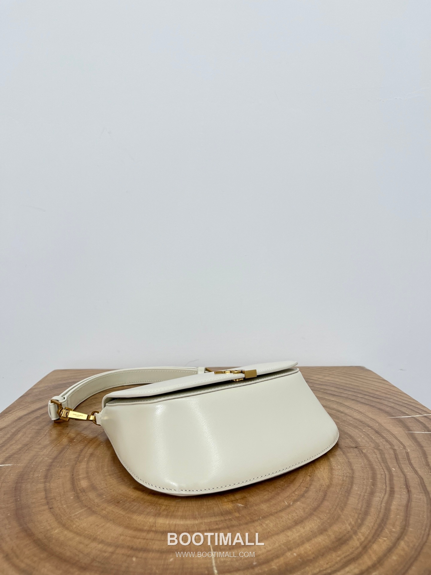 Saint Laurent Voltaire Box Leather Top Handle Shoulder Bag 8008461680880 생로랑 볼테르 박스 레더 탑핸들 숄더백 21cm 23