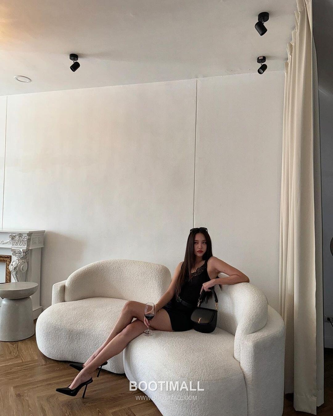 Saint Laurent Voltaire Box Leather Top Handle Shoulder Bag 8008461680880 생로랑 볼테르 박스 레더 탑핸들 숄더백 21cm 7