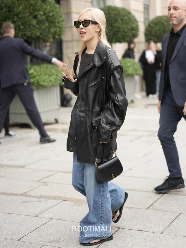 Saint Laurent Voltaire Box Leather Top Handle Shoulder Bag 8008461680880 생로랑 볼테르 박스 레더 탑핸들 숄더백 21cm 19