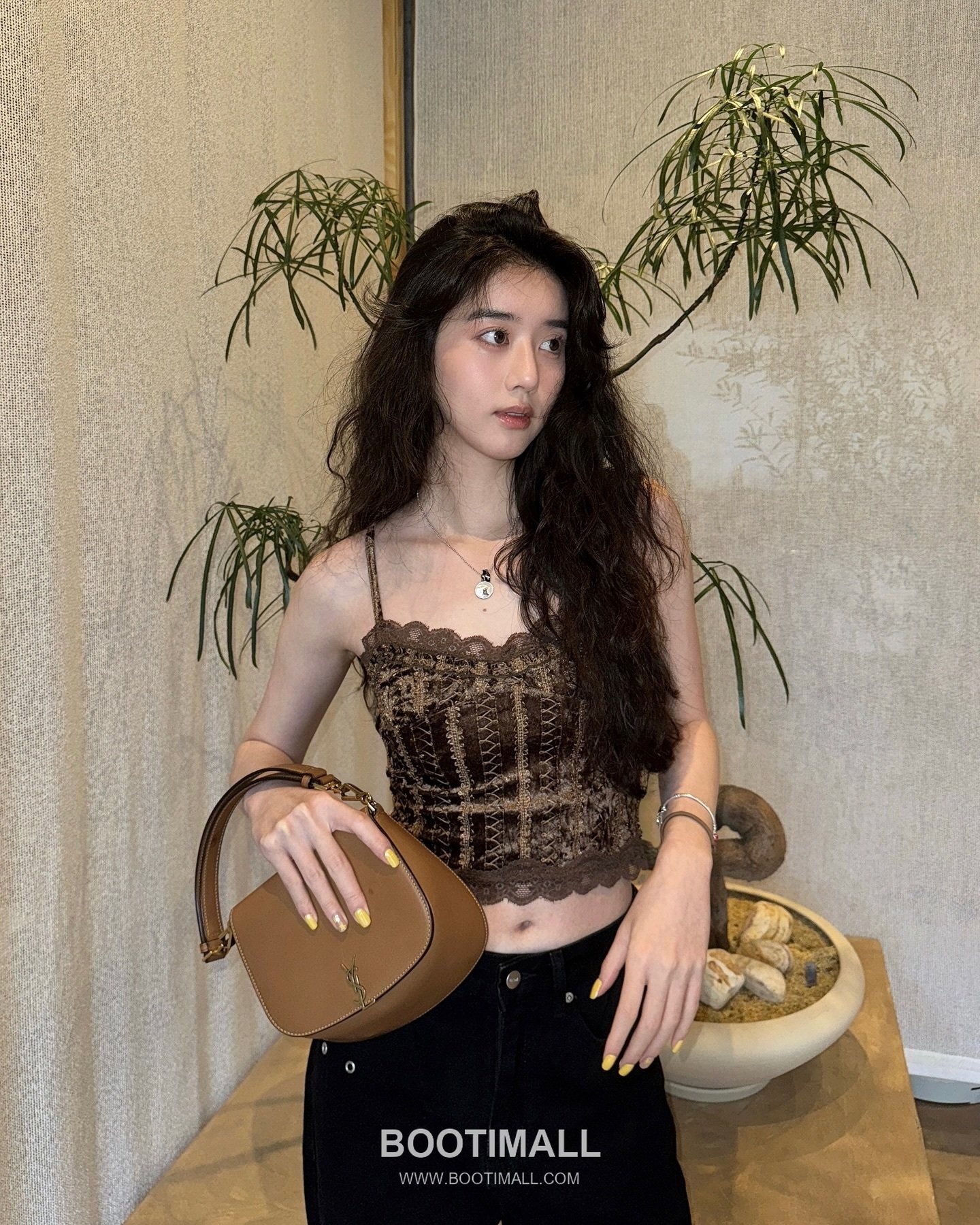 Saint Laurent Voltaire Box Leather Top Handle Shoulder Bag 8008461680880 생로랑 볼테르 박스 레더 탑핸들 숄더백 21cm 18