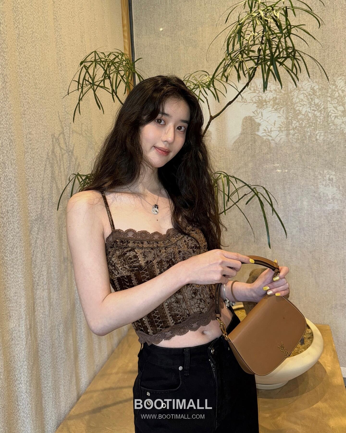 Saint Laurent Voltaire Box Leather Top Handle Shoulder Bag 8008461680880 생로랑 볼테르 박스 레더 탑핸들 숄더백 21cm 22