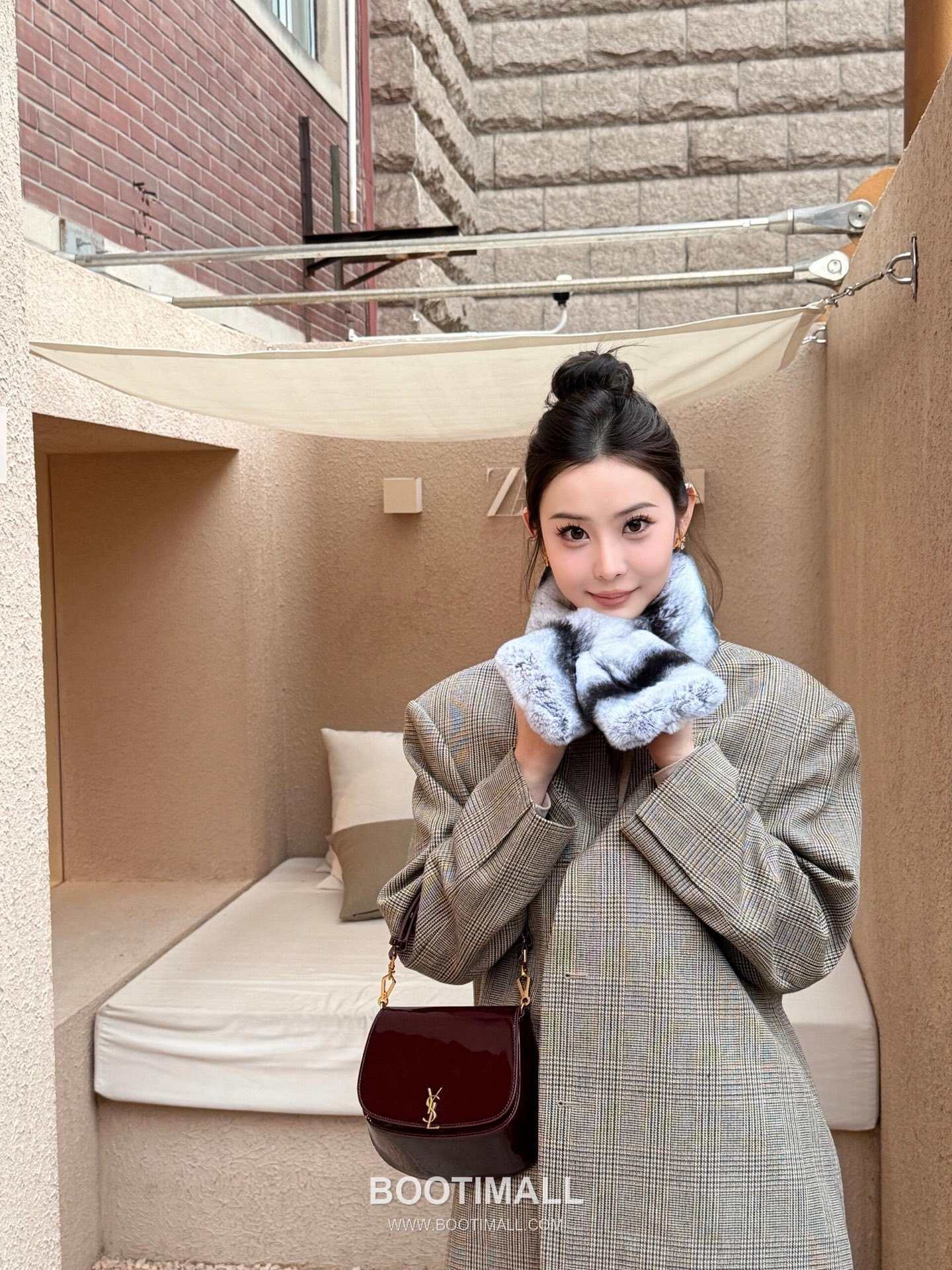 Saint Laurent Voltaire Box Leather Top Handle Shoulder Bag 8008461680880 생로랑 볼테르 박스 레더 탑핸들 숄더백 21cm 2