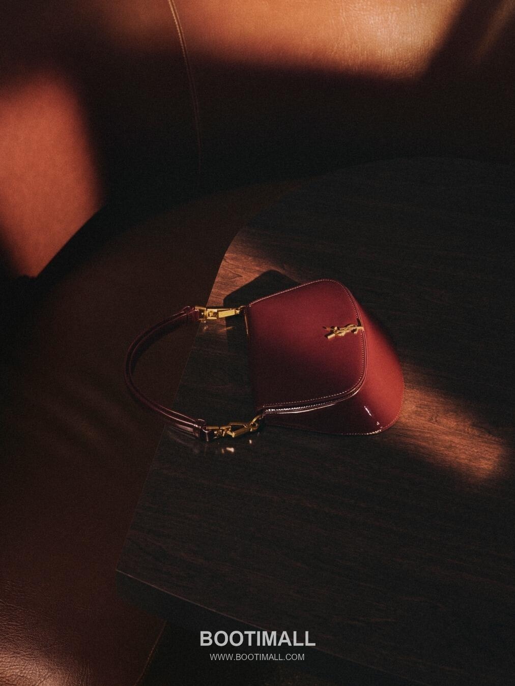 Saint Laurent Voltaire Box Leather Top Handle Shoulder Bag 8008461680880 생로랑 볼테르 박스 레더 탑핸들 숄더백 21cm 7