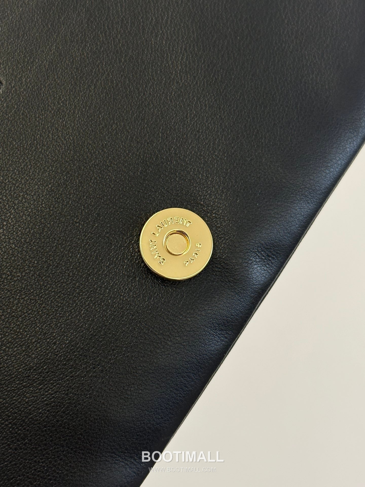 Saint Laurent Calypso Lambskin Shoulder Bag 8017121680800 생로랑 칼립소 램스킨 숄더백 24cm 11