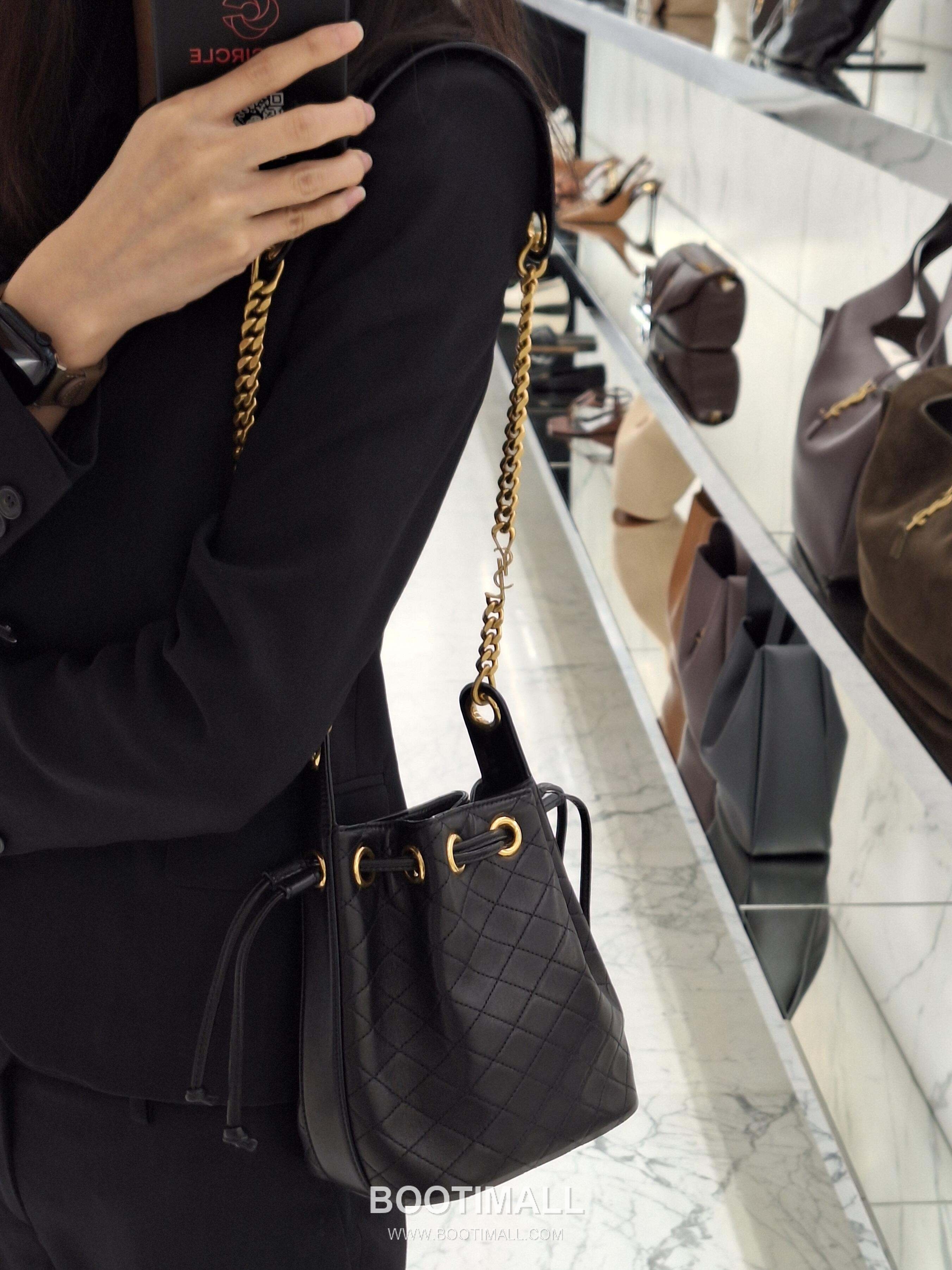 Saint Laurent Mini Quilted Lambskin Bucket Bag 840886168880 생로랑 미니 퀼팅 램스킨 버킷백 25cm 4