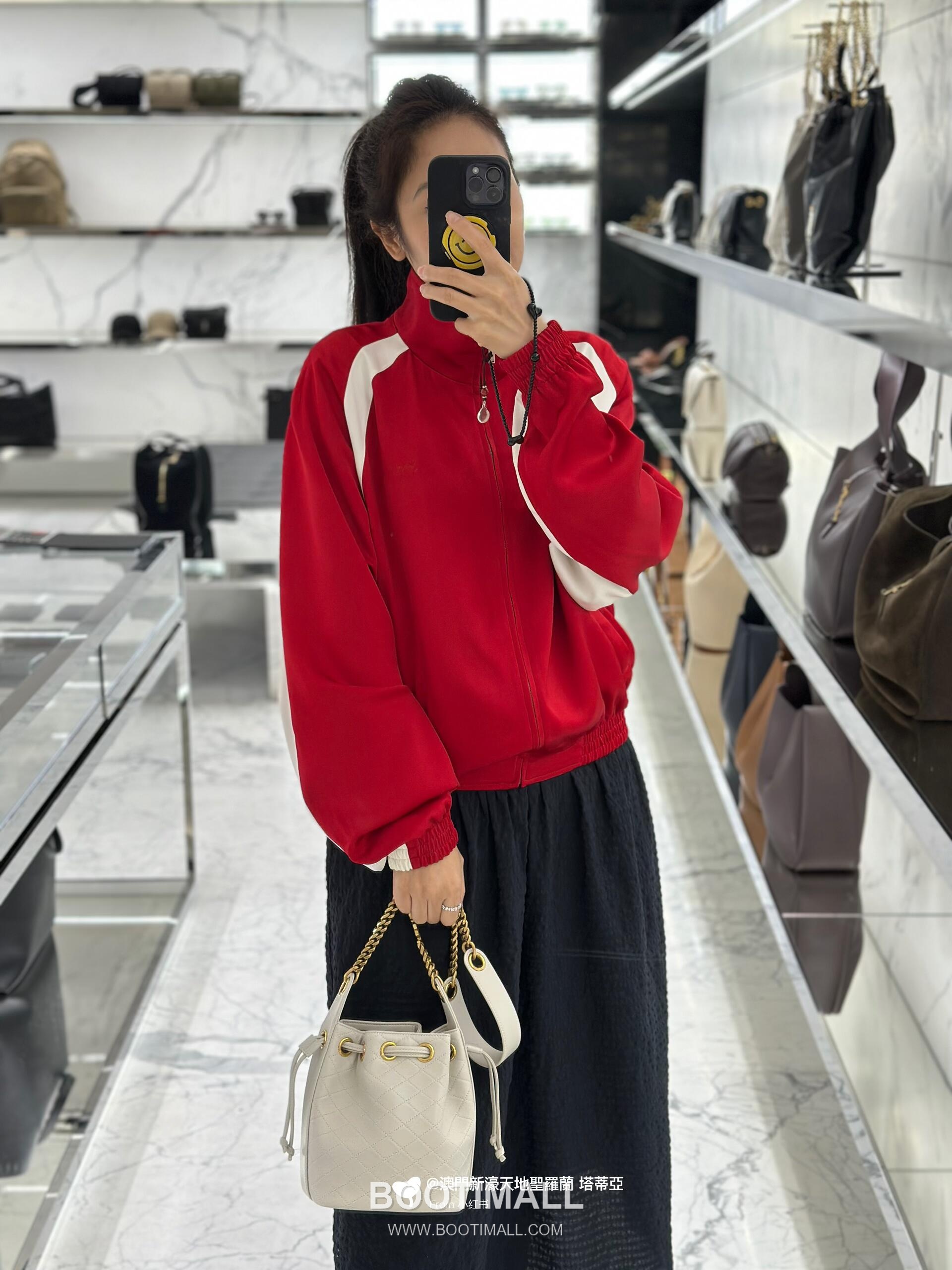 Saint Laurent Mini Quilted Lambskin Bucket Bag 840886168880 생로랑 미니 퀼팅 램스킨 버킷백 25cm 2