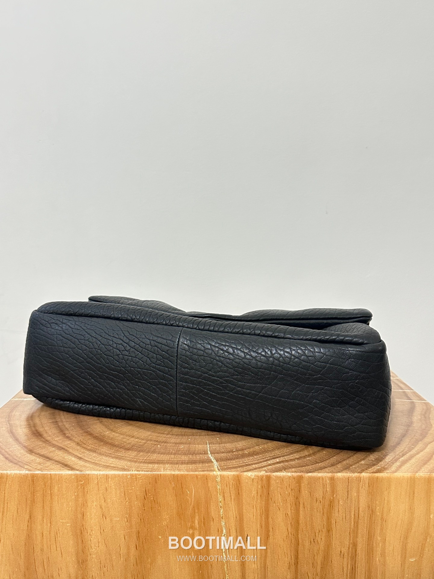 Saint Laurent Calypso Lambskin Chain Shoulder Bag 7773991680980 생로랑 칼립소 램스킨 체인 숄더백 28cm 17