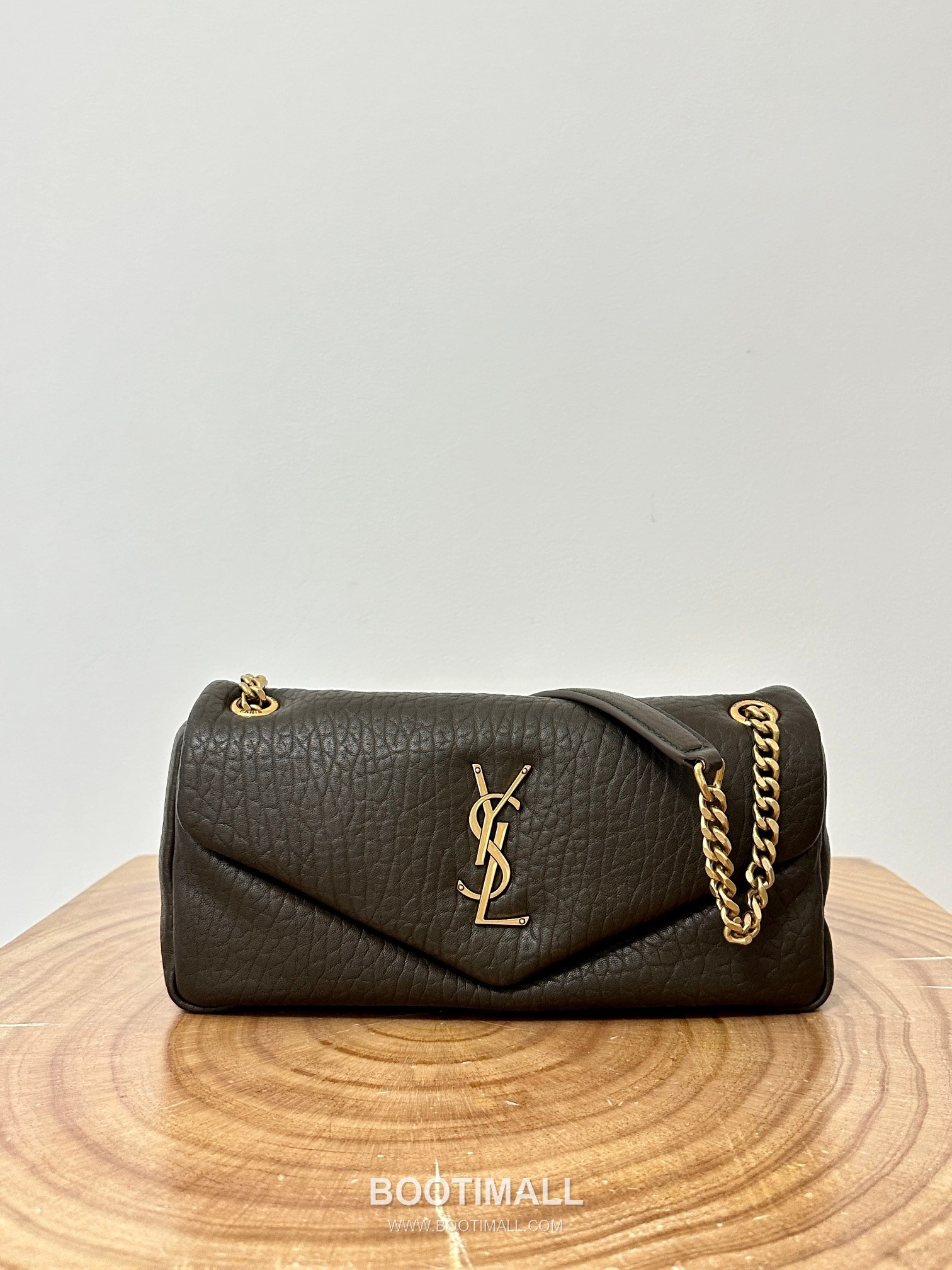 Saint Laurent Calypso Grain Lambskin Chain Shoulder Bag 7341531680880 생로랑 칼립소 그레인 램스킨 체인 숄더백 26cm 1