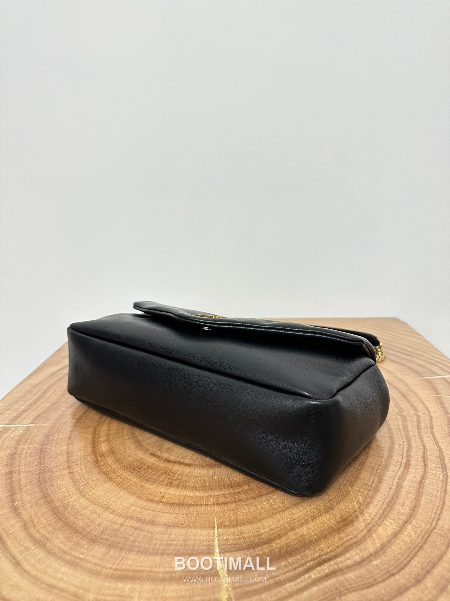 Saint Laurent Calypso Lambskin Chain Shoulder Bag 7341531680880 생로랑 칼립소 램스킨 체인 숄더백 26cm 12