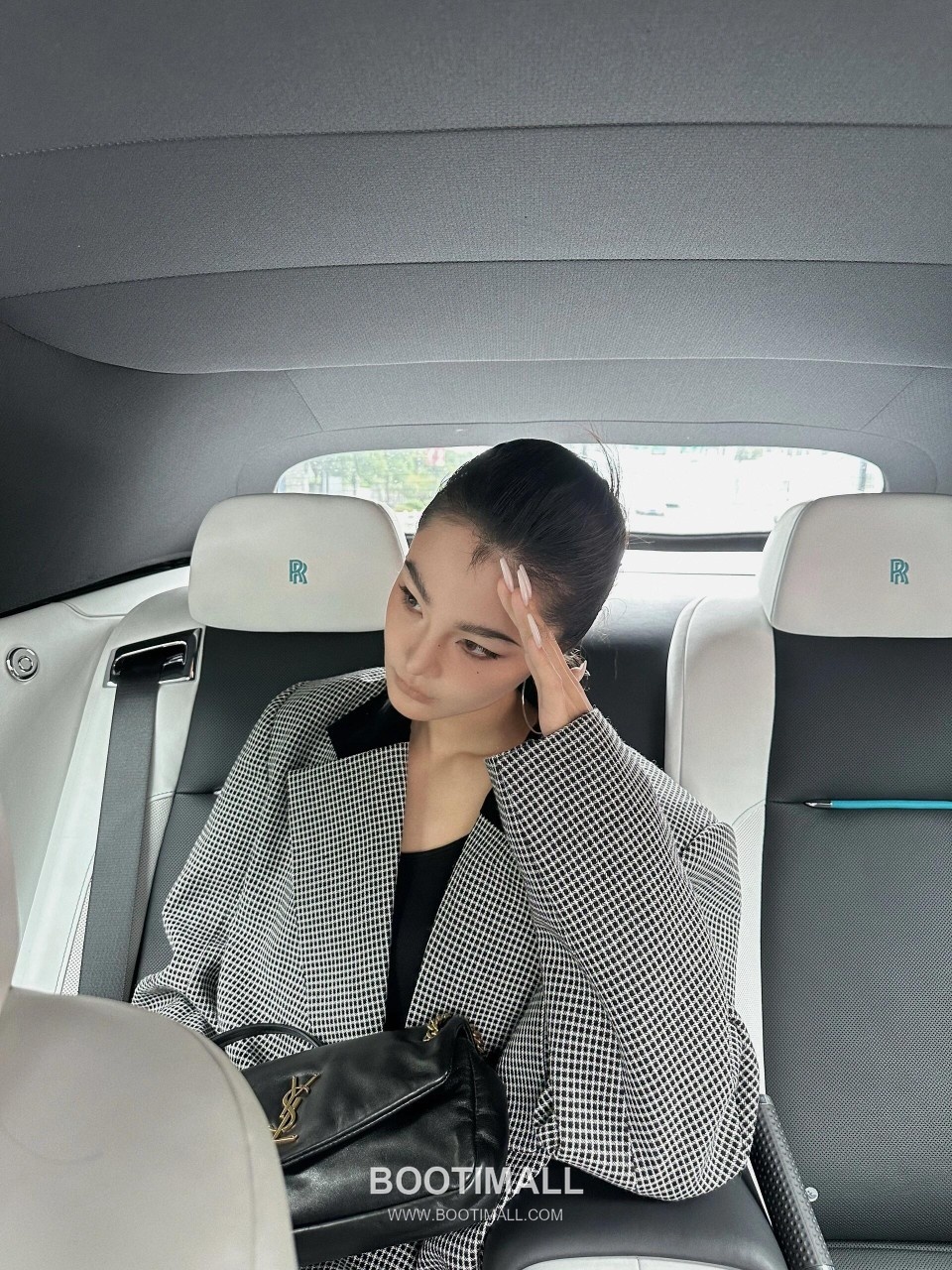 Saint Laurent Calypso Lambskin Chain Shoulder Bag 7341531680880 생로랑 칼립소 램스킨 체인 숄더백 26cm 5