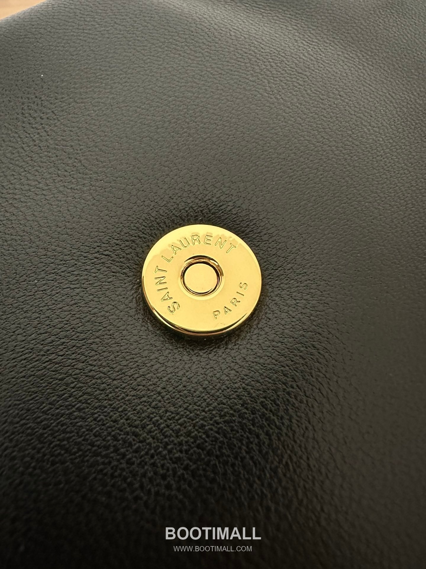 Saint Laurent Calypso Lambskin Chain Shoulder Bag 7341531680880 생로랑 칼립소 램스킨 체인 숄더백 26cm 9