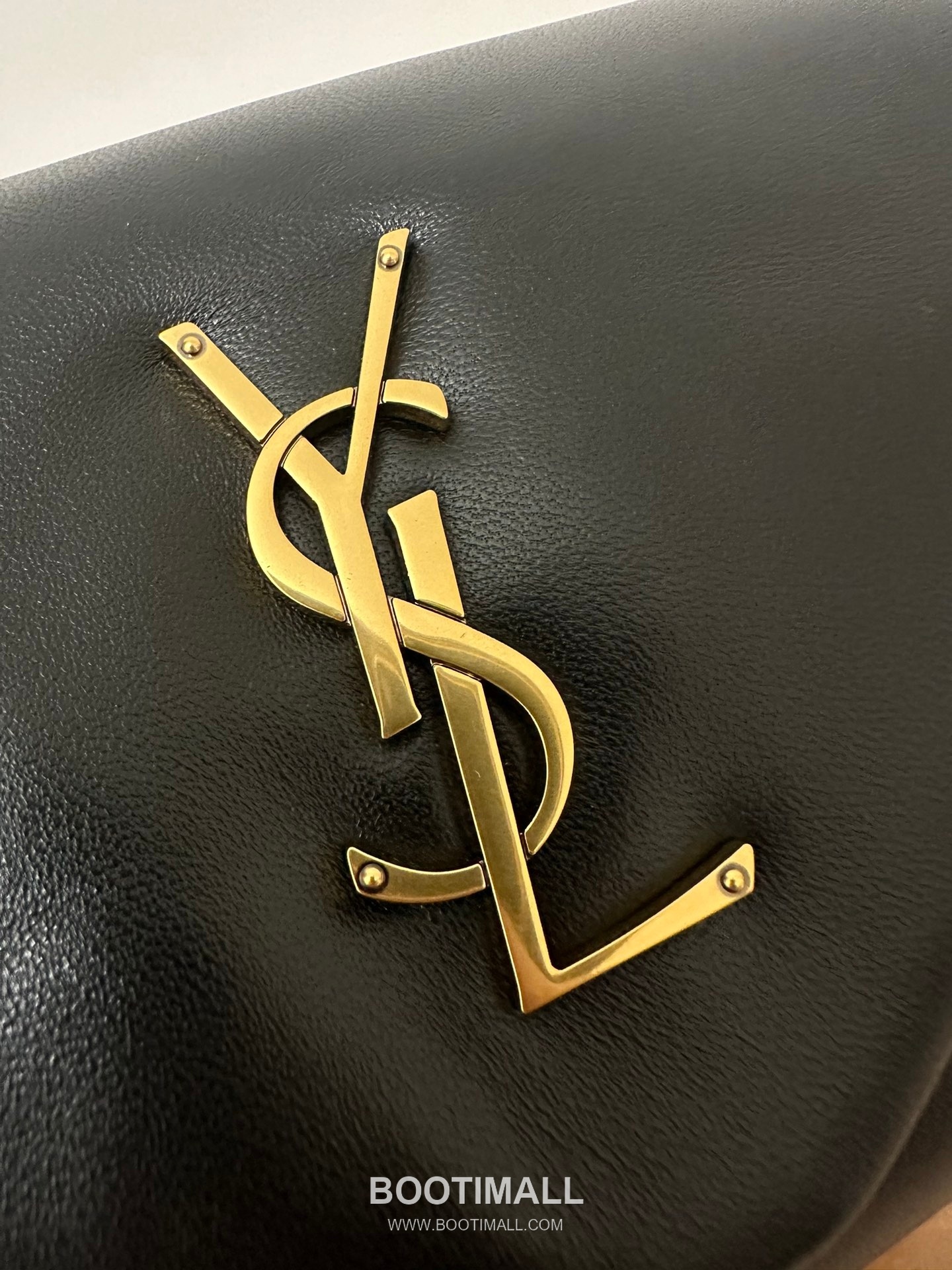 Saint Laurent Calypso Lambskin Chain Shoulder Bag 7341531680880 생로랑 칼립소 램스킨 체인 숄더백 26cm 15