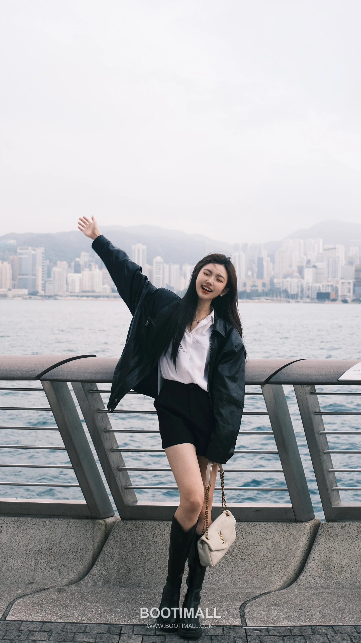 Saint Laurent Calypso Lambskin Chain Shoulder Bag 7341531680880 생로랑 칼립소 램스킨 체인 숄더백 26cm 4