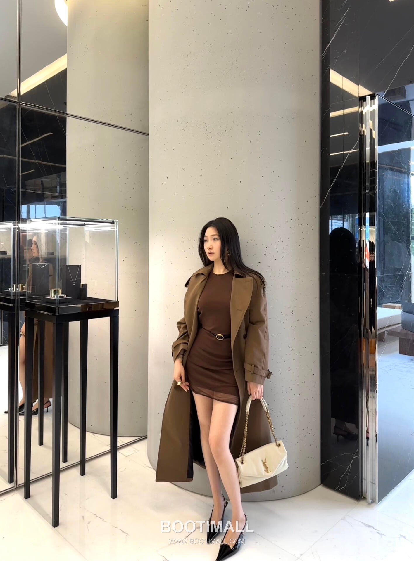 Saint Laurent Calypso Lambskin Chain Shoulder Bag 7341531680880 생로랑 칼립소 램스킨 체인 숄더백 26cm 7