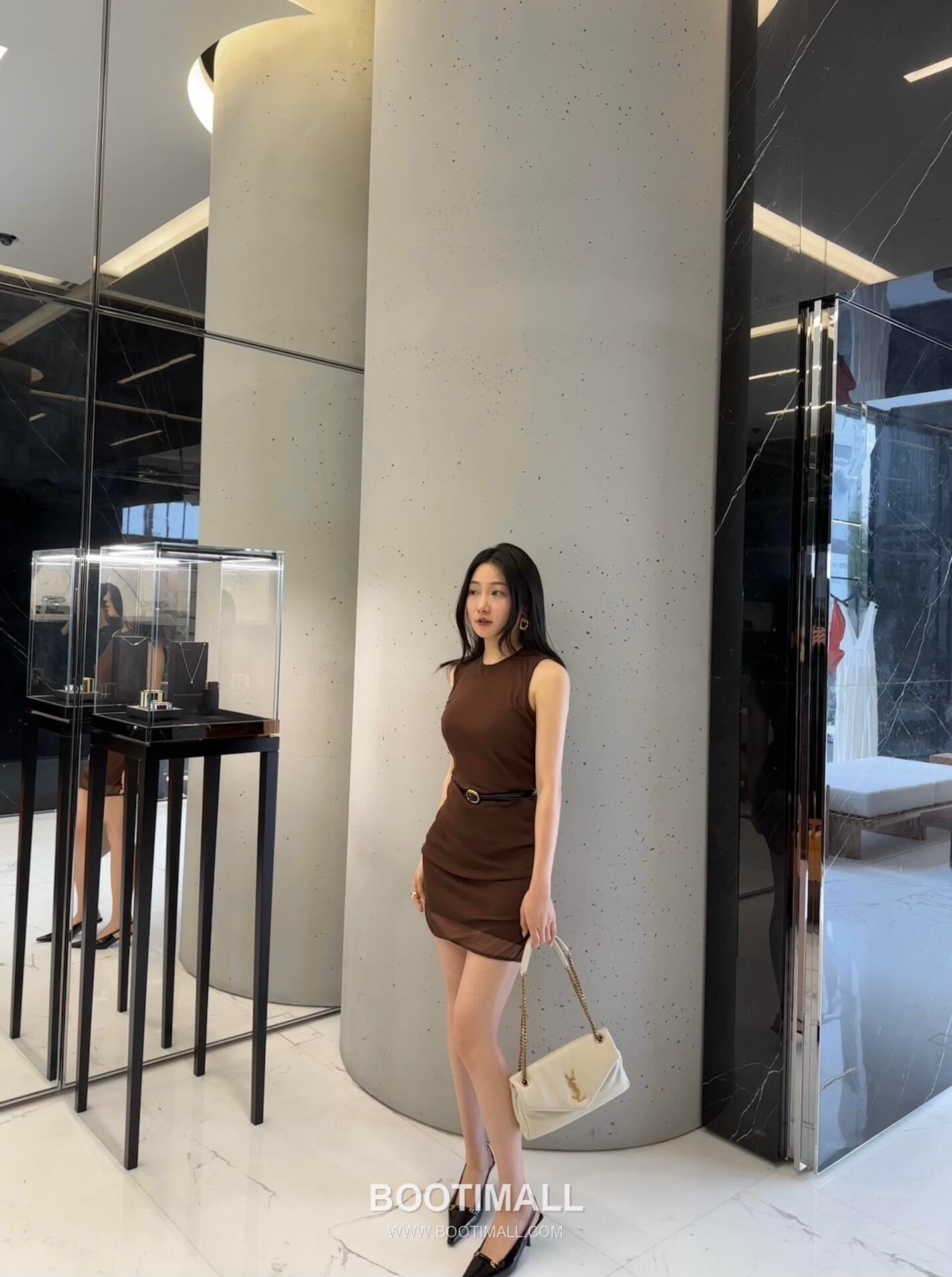 Saint Laurent Calypso Lambskin Chain Shoulder Bag 7341531680880 생로랑 칼립소 램스킨 체인 숄더백 26cm 8