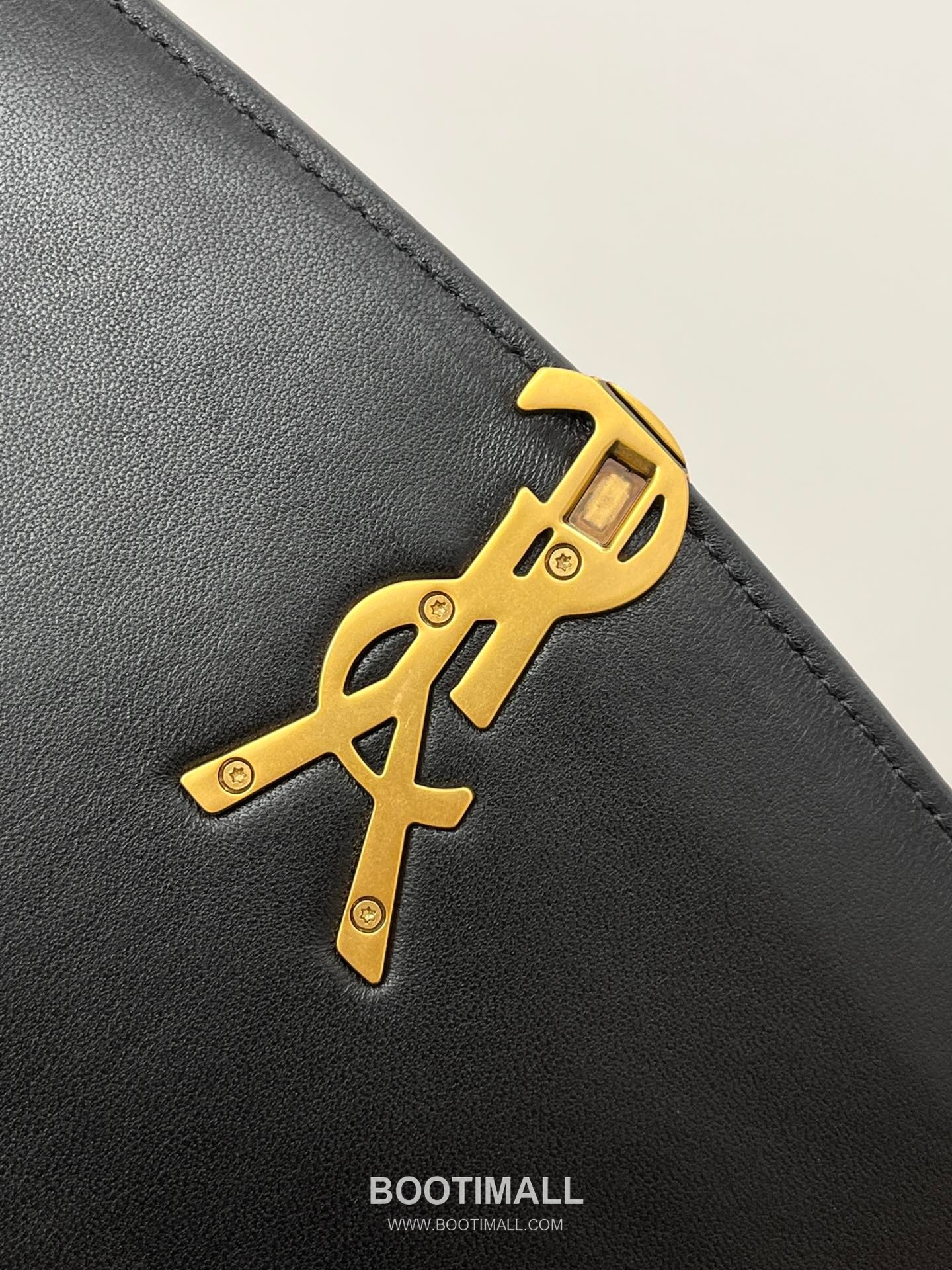 Saint Laurent Solferino Large Leather Flap Shoulder Bag 83233216801080 생로랑 솔페리노 라지 레더 플랩 숄더백 29cm 5