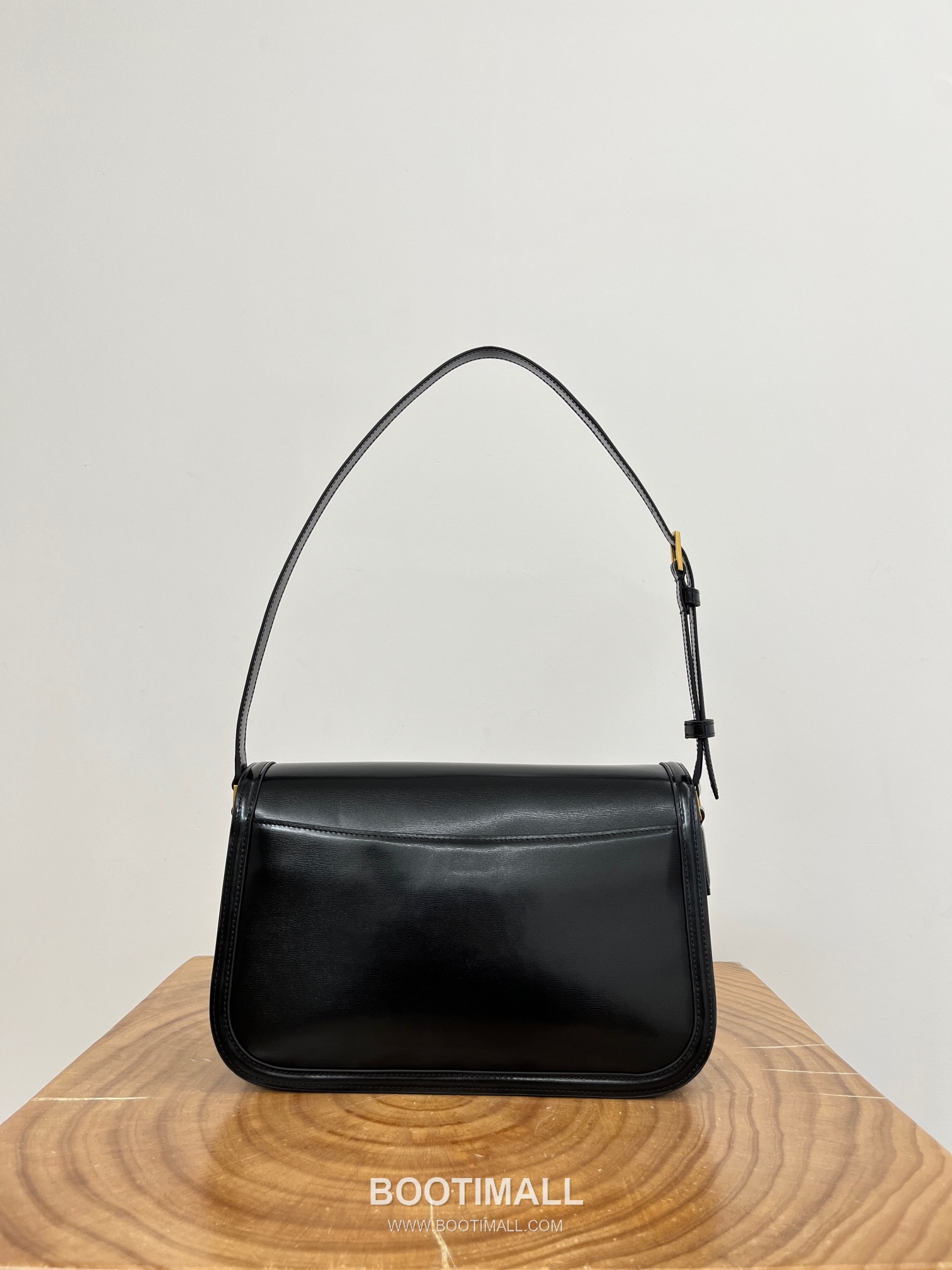 Saint Laurent Solferino Large Leather Flap Shoulder Bag 83233216801080 생로랑 솔페리노 라지 레더 플랩 숄더백 29cm 9