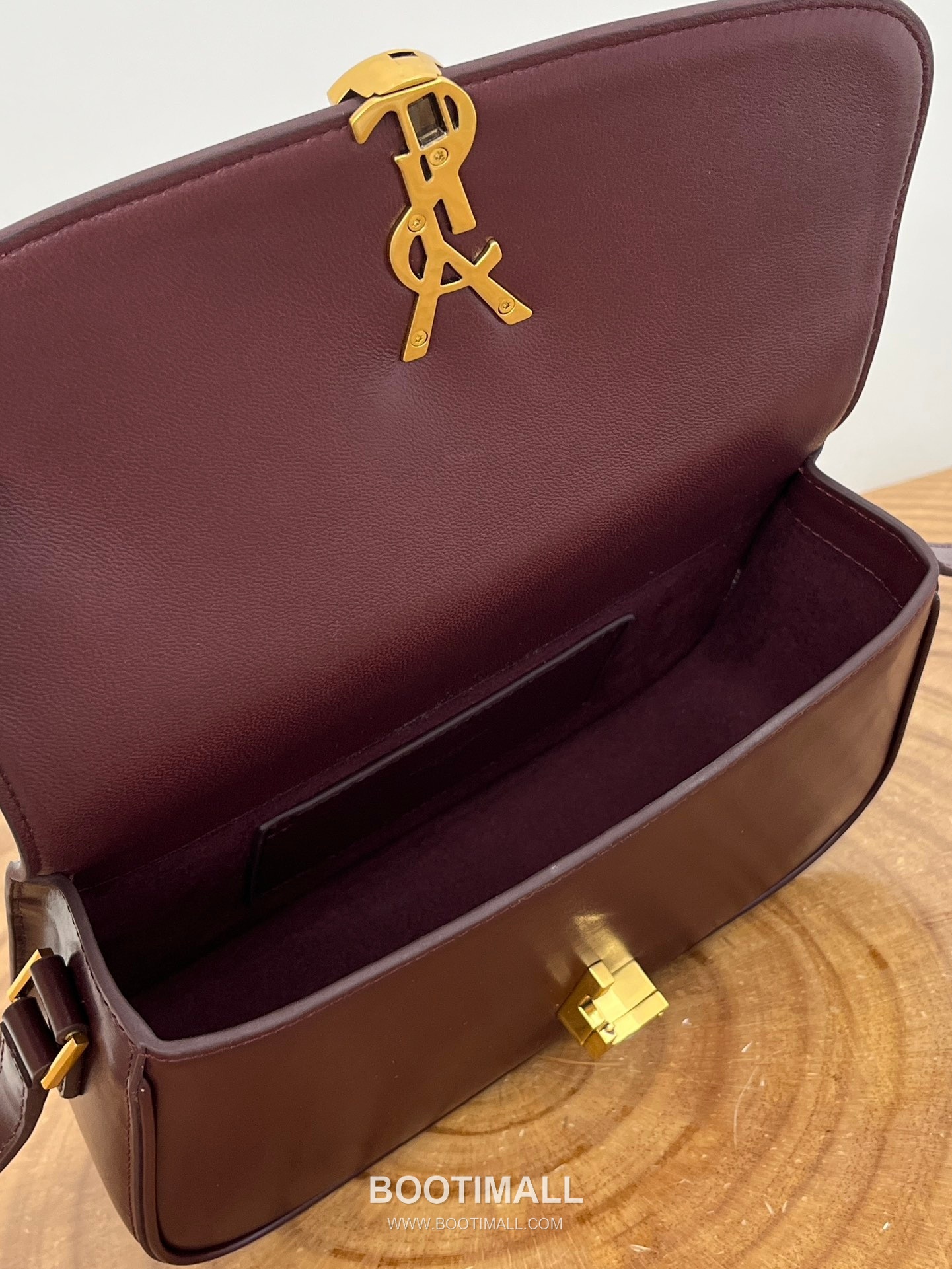 Saint Laurent Solferino Medium Box Leather Flap Shoulder Bag 8323301680980 생로랑 솔페리노 미디움 박스 레더 플랩 숄더백 24cm 17