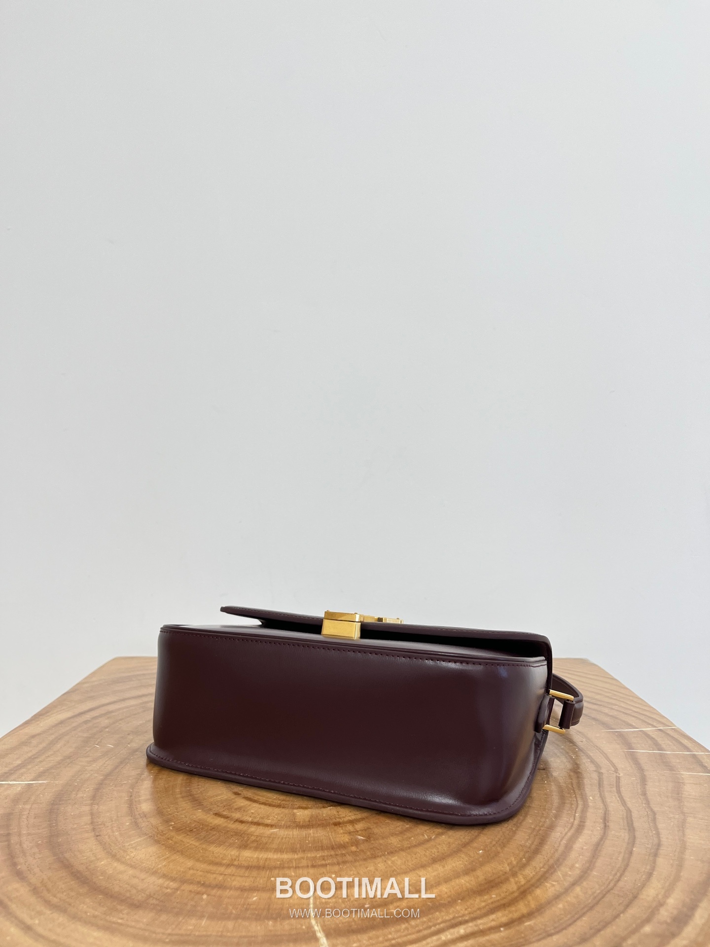 Saint Laurent Solferino Medium Box Leather Flap Shoulder Bag 8323301680980 생로랑 솔페리노 미디움 박스 레더 플랩 숄더백 24cm 18