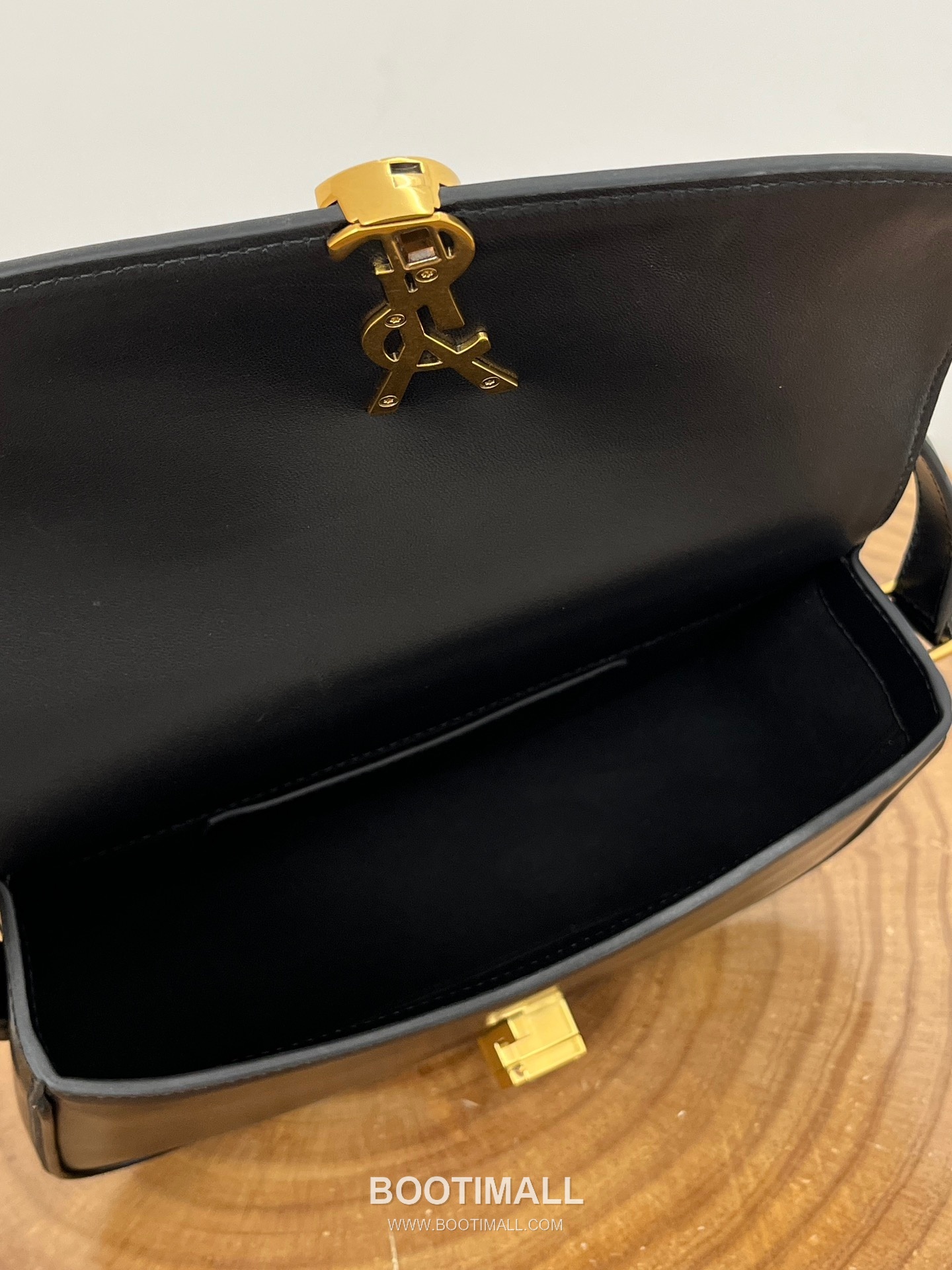 Saint Laurent Solferino Medium Box Leather Flap Shoulder Bag 8323301680980 생로랑 솔페리노 미디움 박스 레더 플랩 숄더백 24cm 14