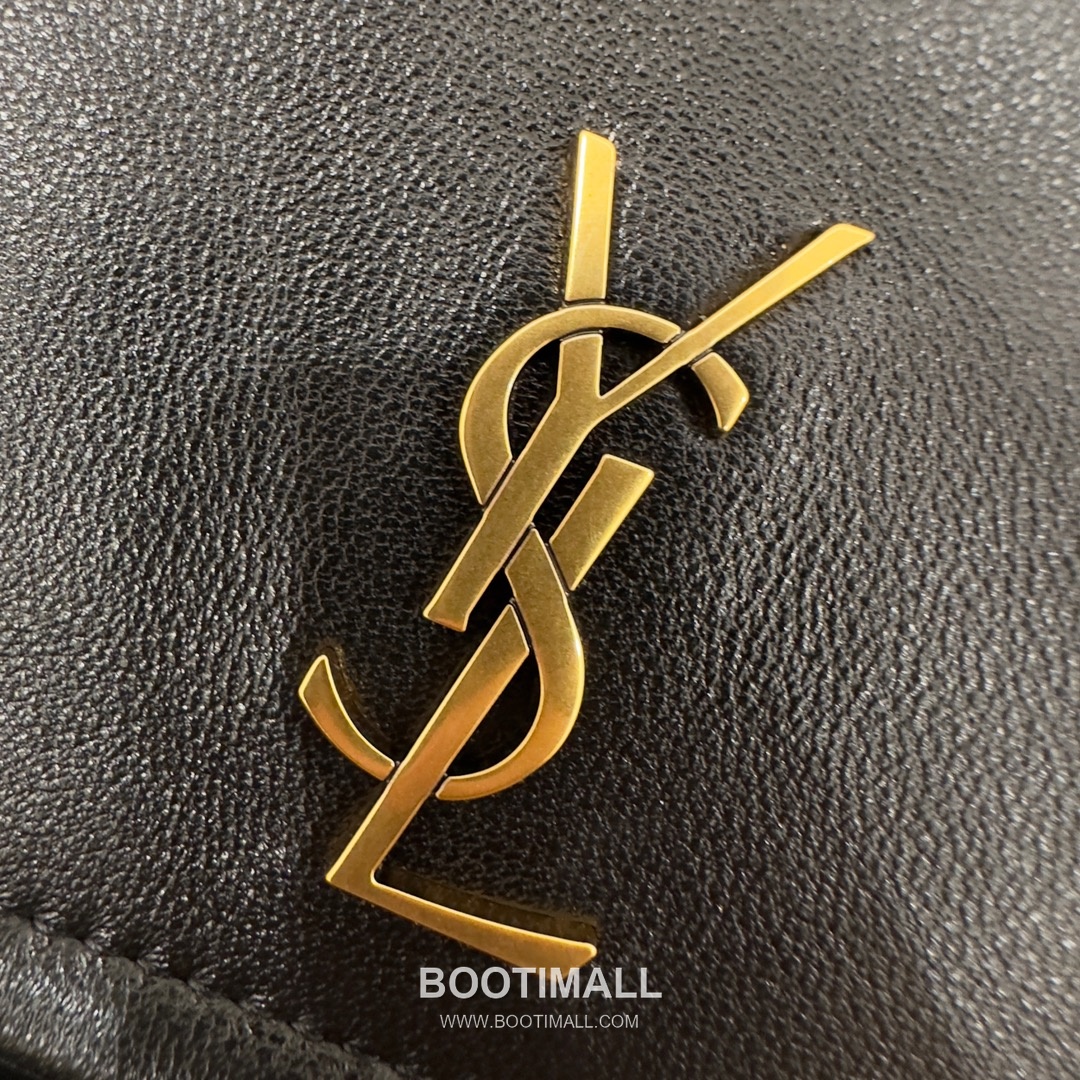 Saint Laurent Mini Nolita Quilted Lambskin Chain Shoulder Bag 6727381680780 생로랑 미니 놀리타 퀼팅 램스킨 체인 숄더백 18cm 12