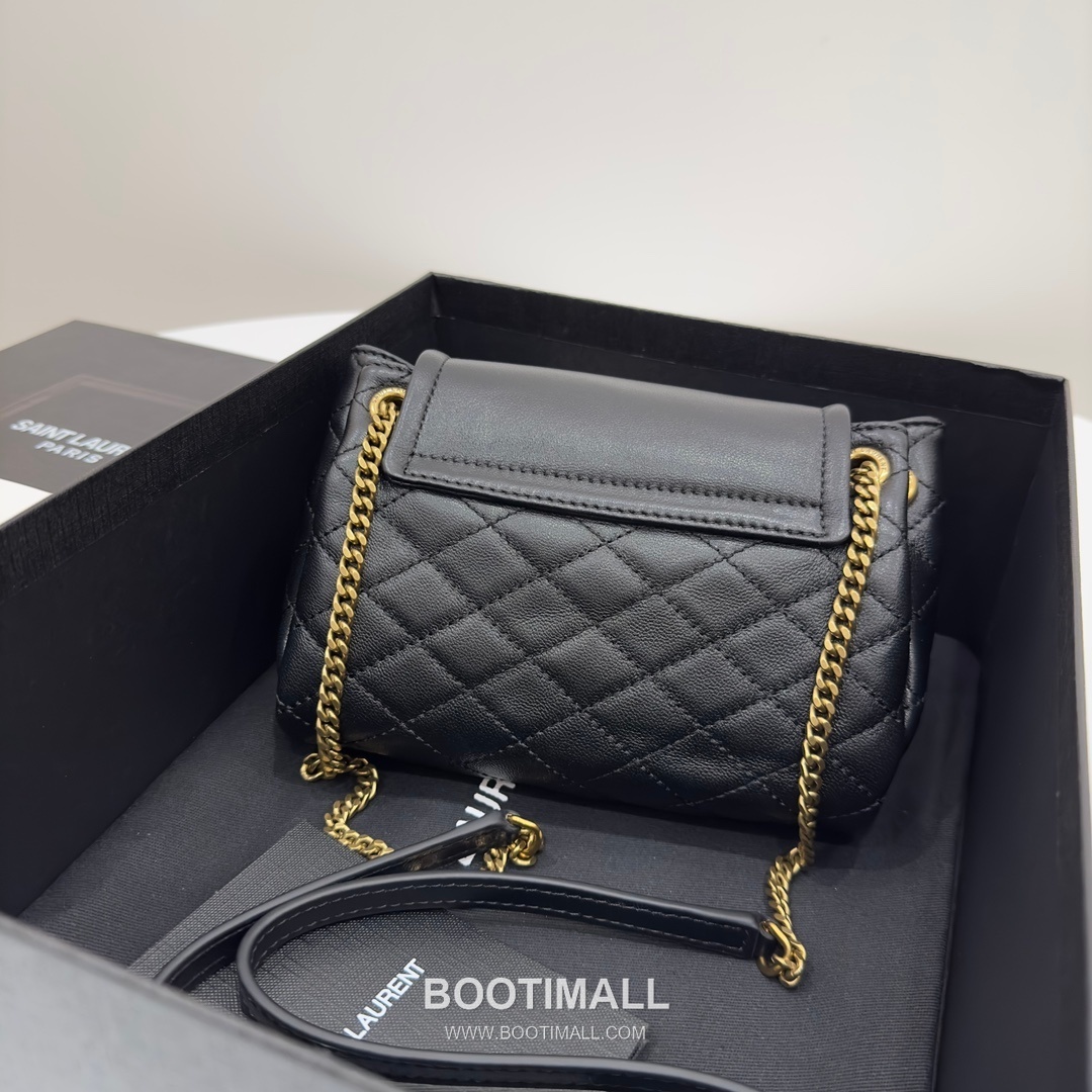 Saint Laurent Mini Nolita Quilted Lambskin Chain Shoulder Bag 6727381680780 생로랑 미니 놀리타 퀼팅 램스킨 체인 숄더백 18cm 18