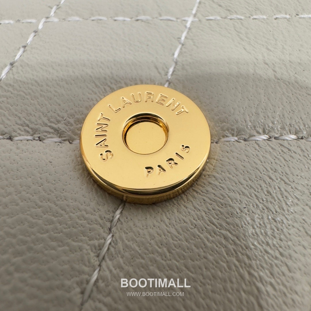 Saint Laurent Mini Nolita Quilted Lambskin Chain Shoulder Bag 6727381680780 생로랑 미니 놀리타 퀼팅 램스킨 체인 숄더백 18cm 15