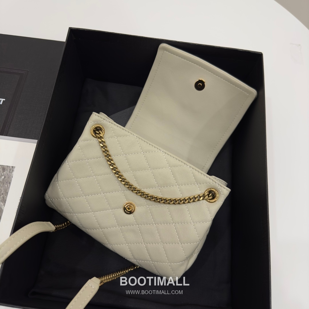 Saint Laurent Mini Nolita Quilted Lambskin Chain Shoulder Bag 6727381680780 생로랑 미니 놀리타 퀼팅 램스킨 체인 숄더백 18cm 17