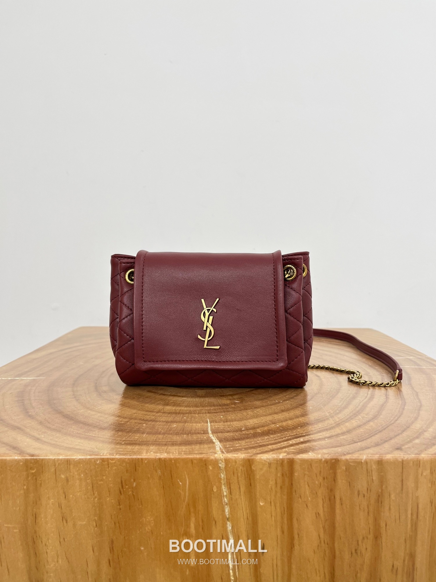 Saint Laurent Mini Nolita Quilted Lambskin Chain Shoulder Bag 6727381680780 생로랑 미니 놀리타 퀼팅 램스킨 체인 숄더백 18cm 7