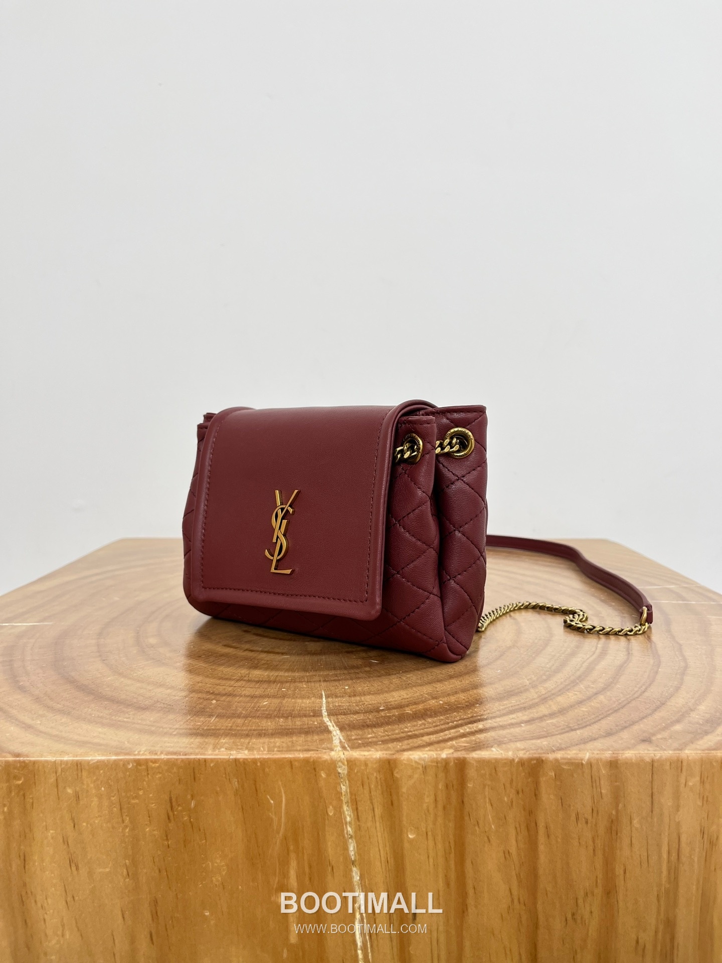 Saint Laurent Mini Nolita Quilted Lambskin Chain Shoulder Bag 6727381680780 생로랑 미니 놀리타 퀼팅 램스킨 체인 숄더백 18cm 8