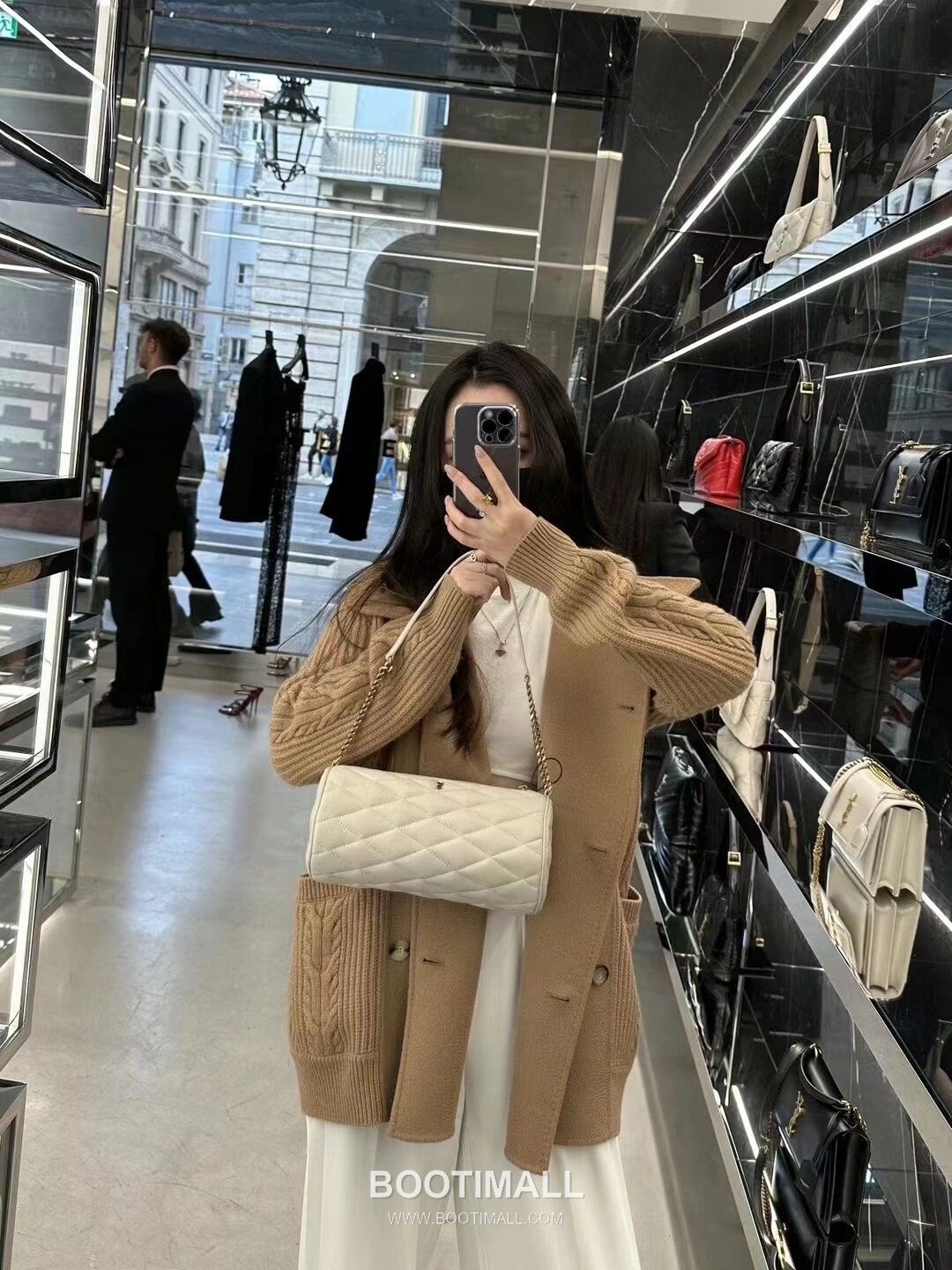 Saint Laurent Tube Sade Quilted Lambskin Shoulder Bag 7127061680780 생로랑 튜브 사드 퀼팅 램스킨 숄더백 24cm 7