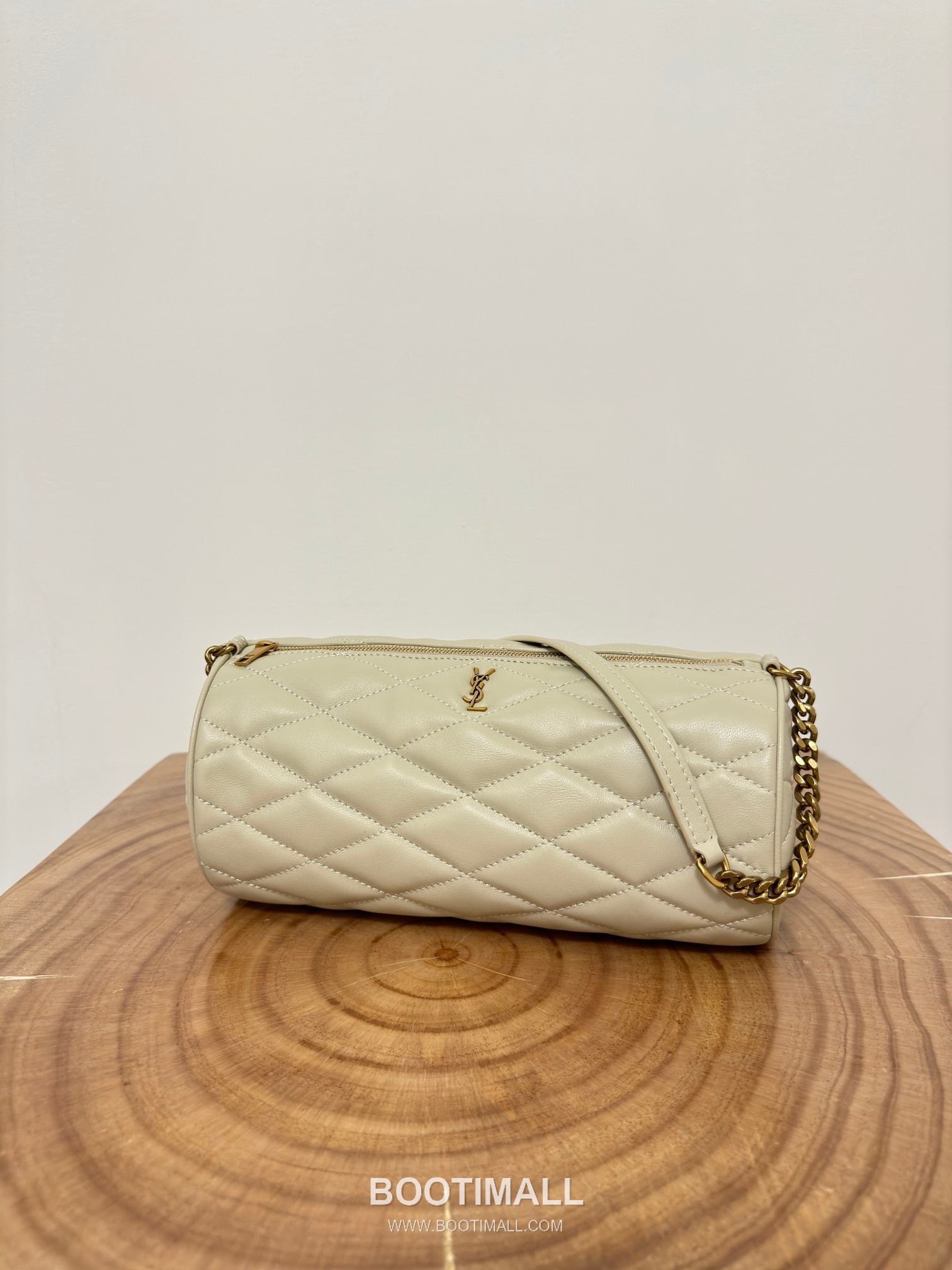 Saint Laurent Tube Sade Quilted Lambskin Shoulder Bag 7127061680780 생로랑 튜브 사드 퀼팅 램스킨 숄더백 24cm 1