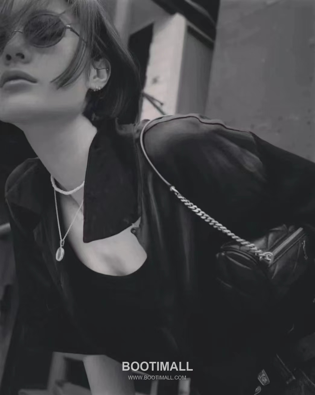 Saint Laurent Sade Quilted Lambskin Mini Shoulder Bag 6997031680680 생로랑 사드 퀼팅 램스킨 미니 숄더백 20cm 9