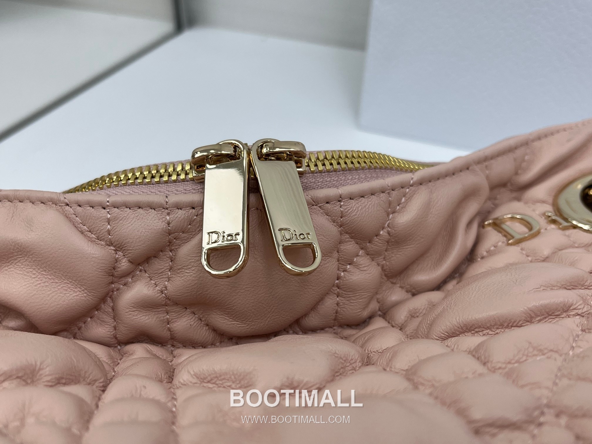 Dior Cannage Quilted Soft Beige Tote Bag 디올 까나쥬 퀼팅 소프트 베이지 토트백 32cm 4