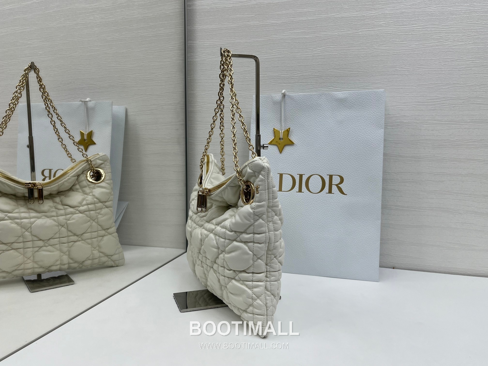 Dior Cannage Quilted Soft Beige Tote Bag 디올 까나쥬 퀼팅 소프트 베이지 토트백 32cm 6