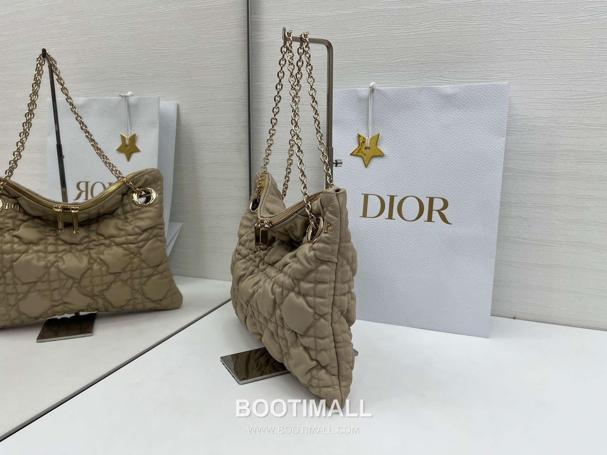 Dior Cannage Quilted Small Beige Tote Bag 디올 까나쥬 퀼팅 스몰 베이지 토트백 32cm 6