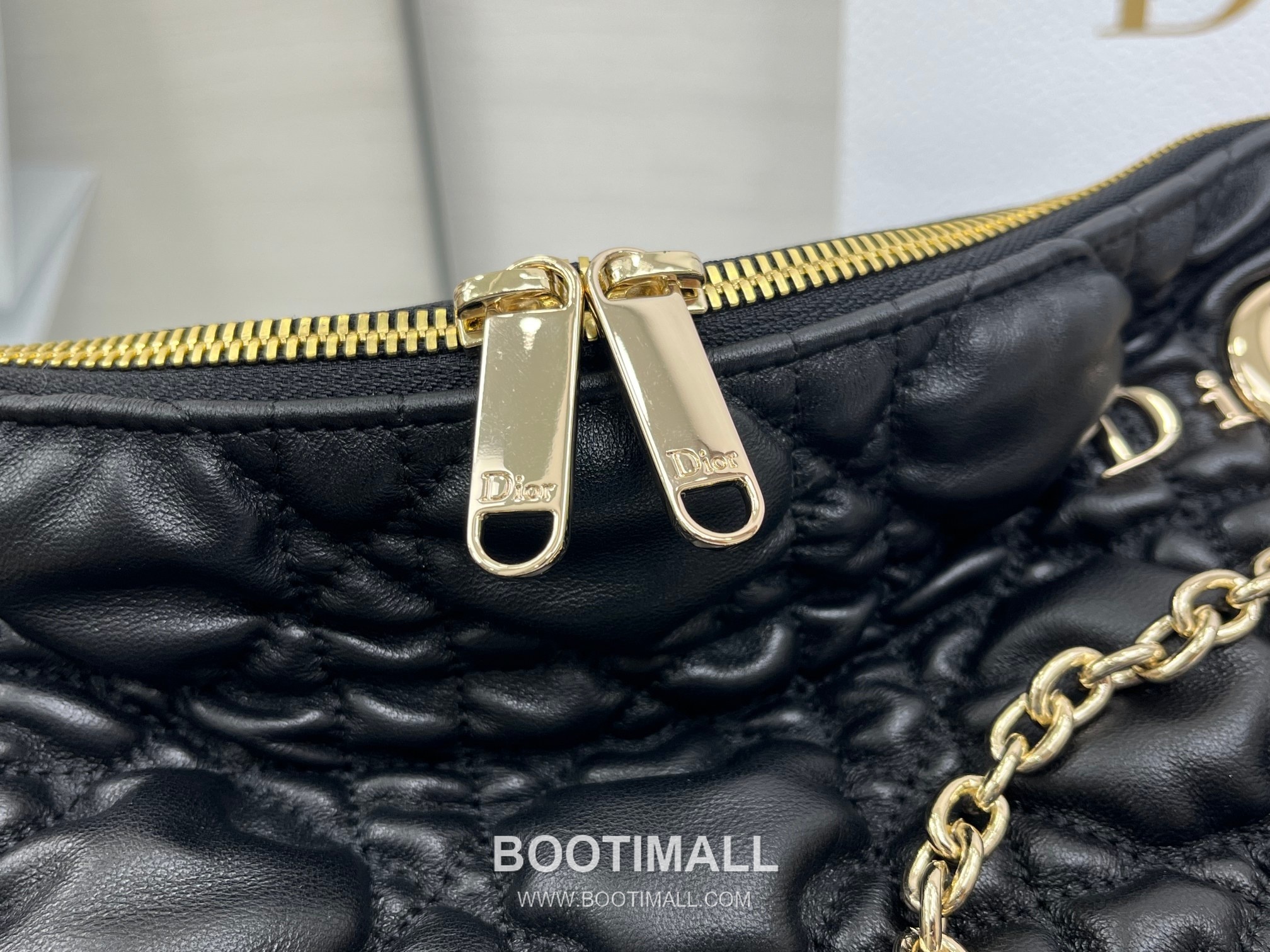 Dior Cannage Quilted Small Beige Tote Bag 디올 까나쥬 퀼팅 스몰 베이지 토트백 32cm 4