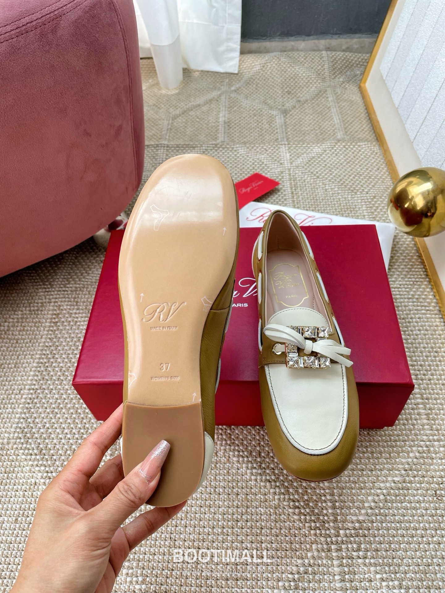 Roger Vivier Suede Buckle Loafer 로저 비비에 스웨이드 버클 로퍼 2cm 9