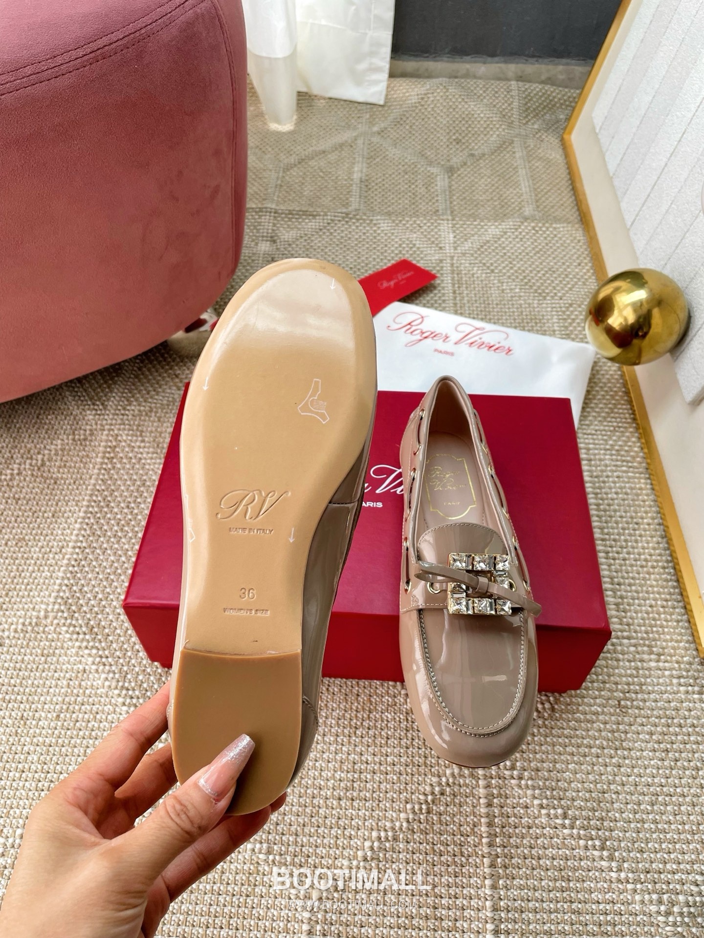 Roger Vivier Suede Buckle Loafer 로저 비비에 스웨이드 버클 로퍼 2cm 9