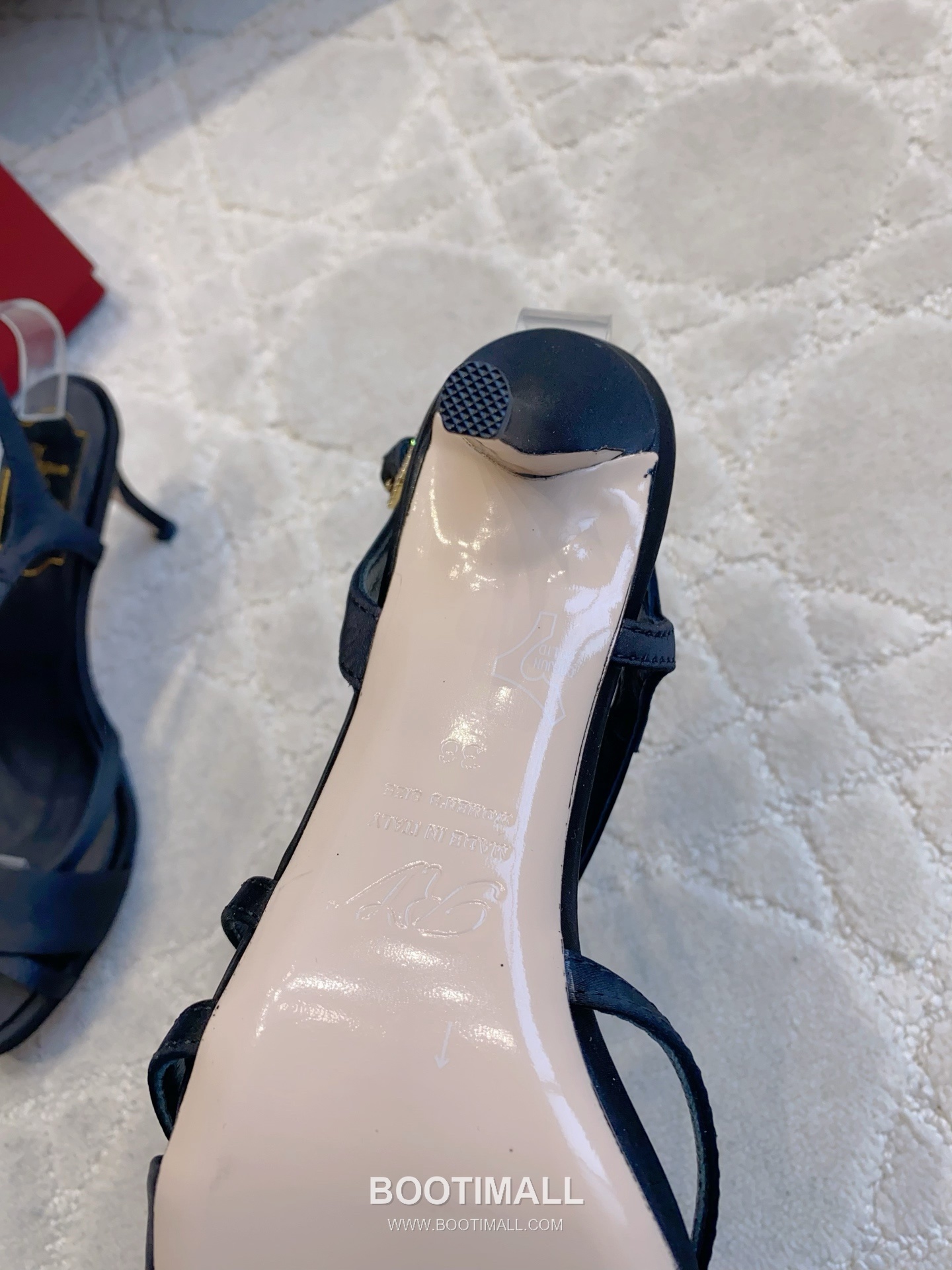 Roger Vivier Crystal Buckle Silk Sandal Heel 로저 비비에 크리스탈 버클 실크 샌들 힐 7cm 9