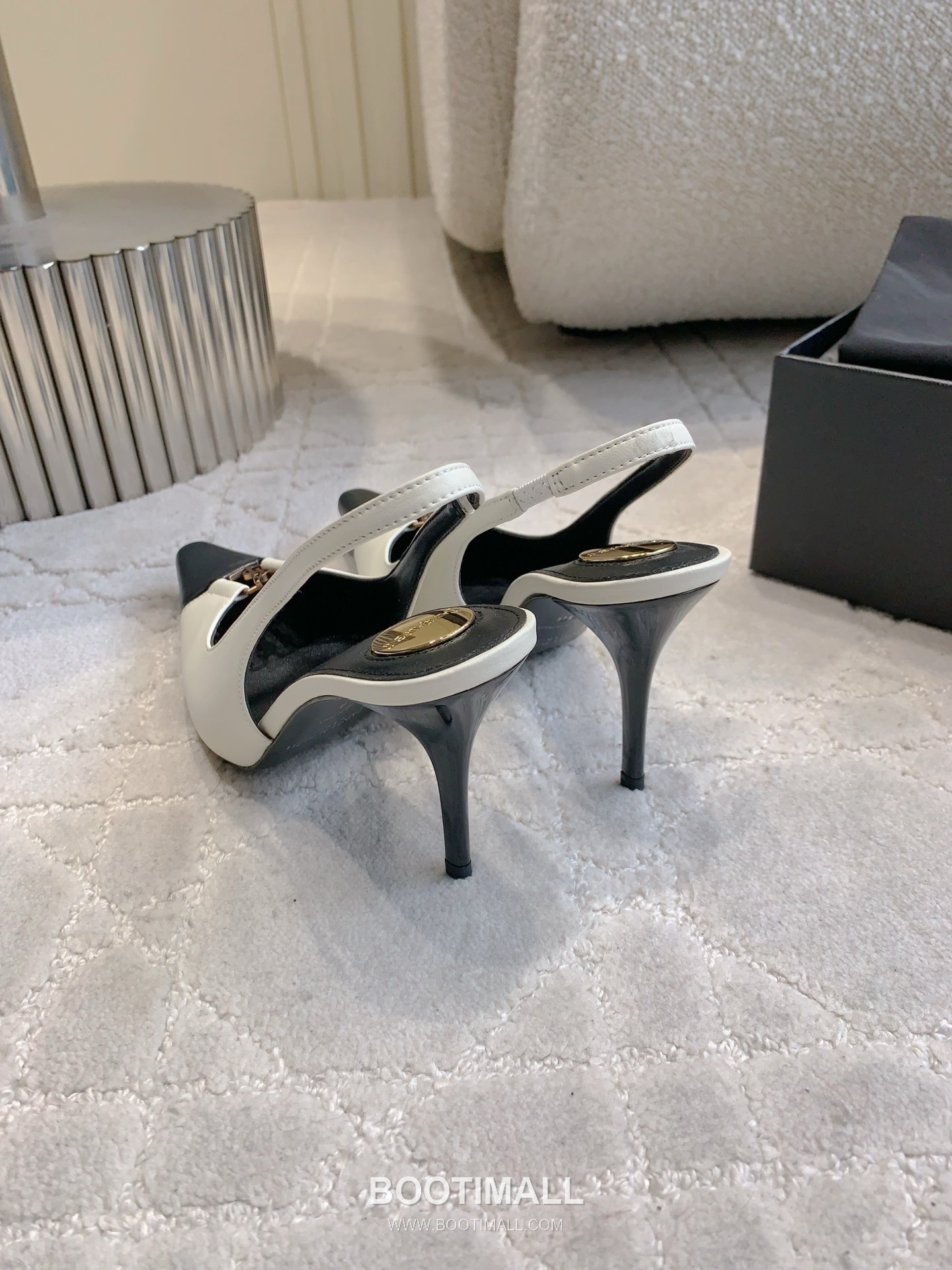 Saint Laurent Logo Slingback Square-Toe Pump Calfskin 생로랑 로고 슬링백 스퀘어토 펌프스 카프스킨 4