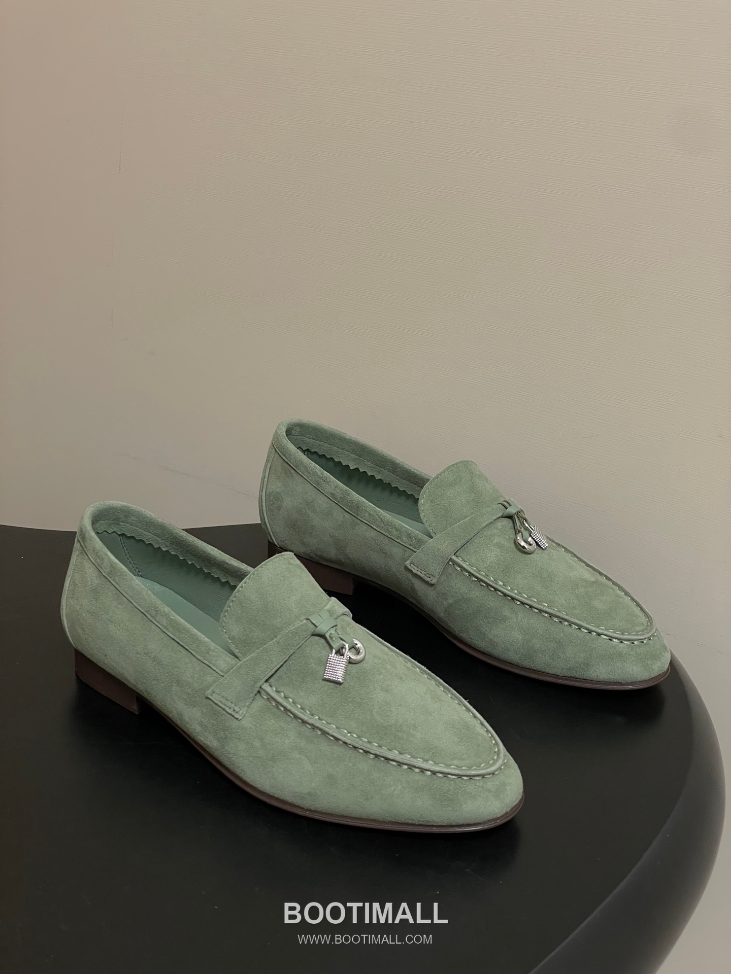 Loro Piana Joan Summer Charms Walk Suede Beige Loafer 로로피아나 조안 서머 참스 워크 스웨이드 베이지 로퍼 1