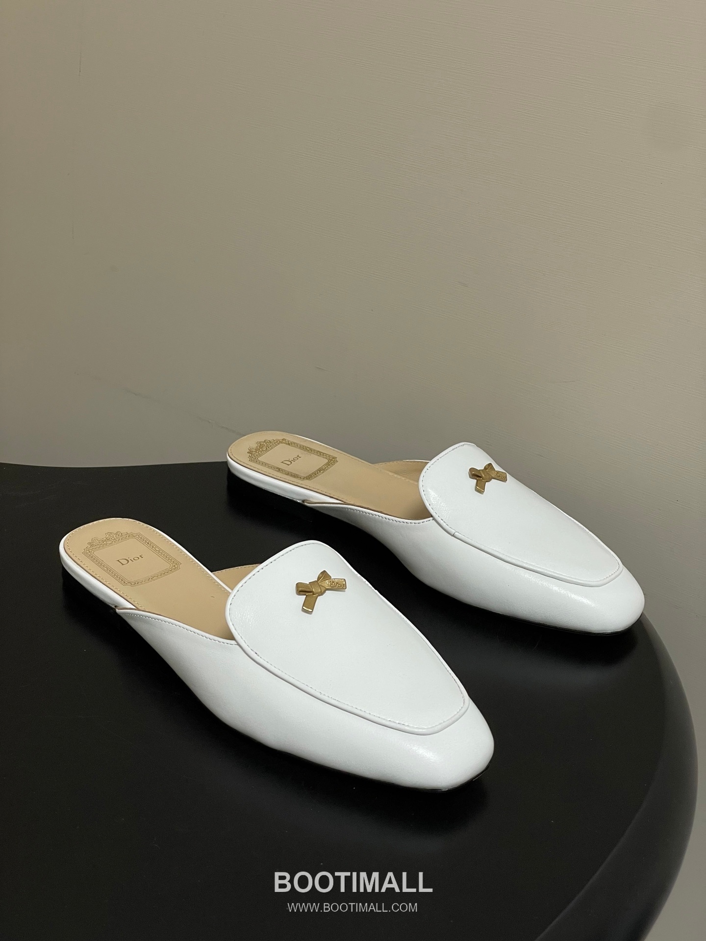 Dior Baby Bow CD Hardware Suede Lambskin Gold Mules 디올 베이비 보우 CD 하드웨어 스웨이드 램스킨 골드 뮬 1