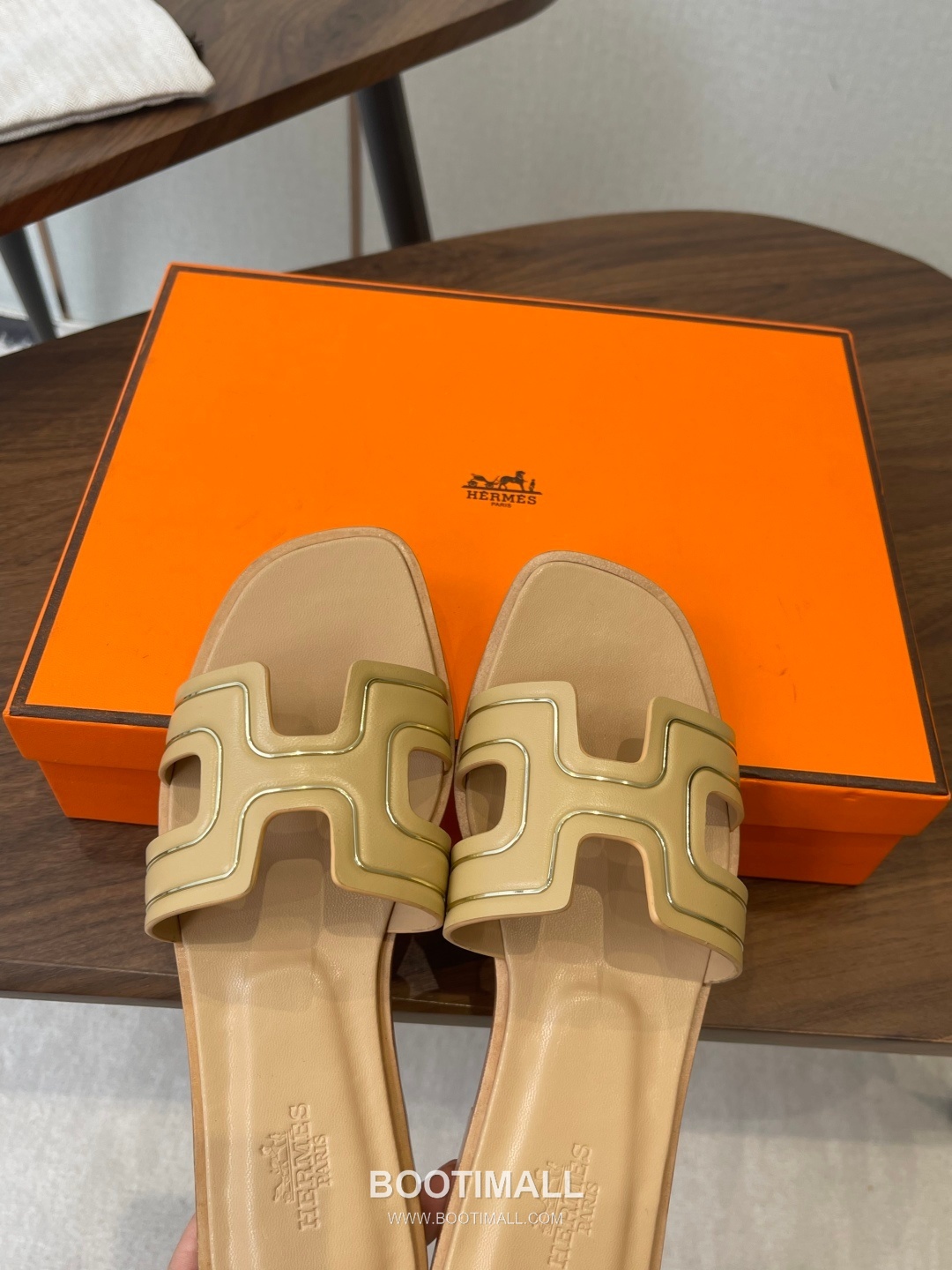 Hermes Oran H Calfskin Slides 에르메스 오란 H 송아지가죽 슬라이드 5