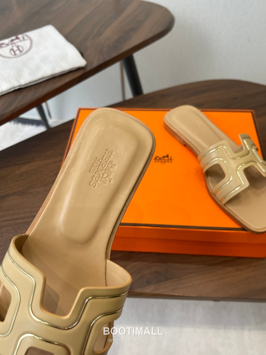 Hermes Oran H Calfskin Slides 에르메스 오란 H 송아지가죽 슬라이드 8