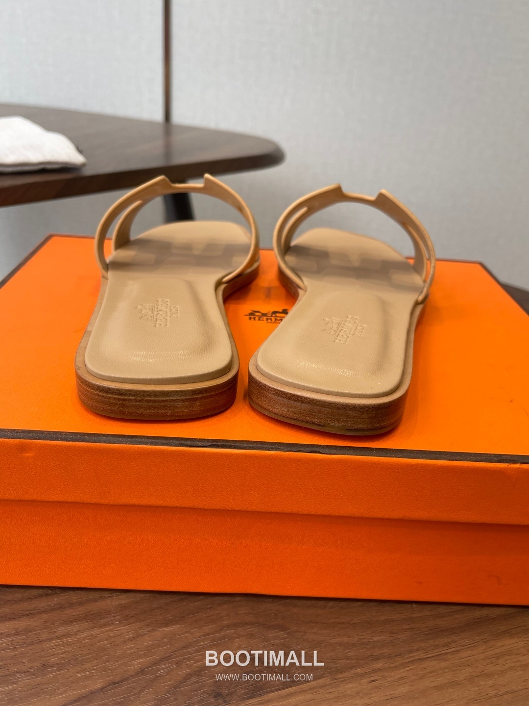 Hermes Oran H Calfskin Slides 에르메스 오란 H 송아지가죽 슬라이드 9