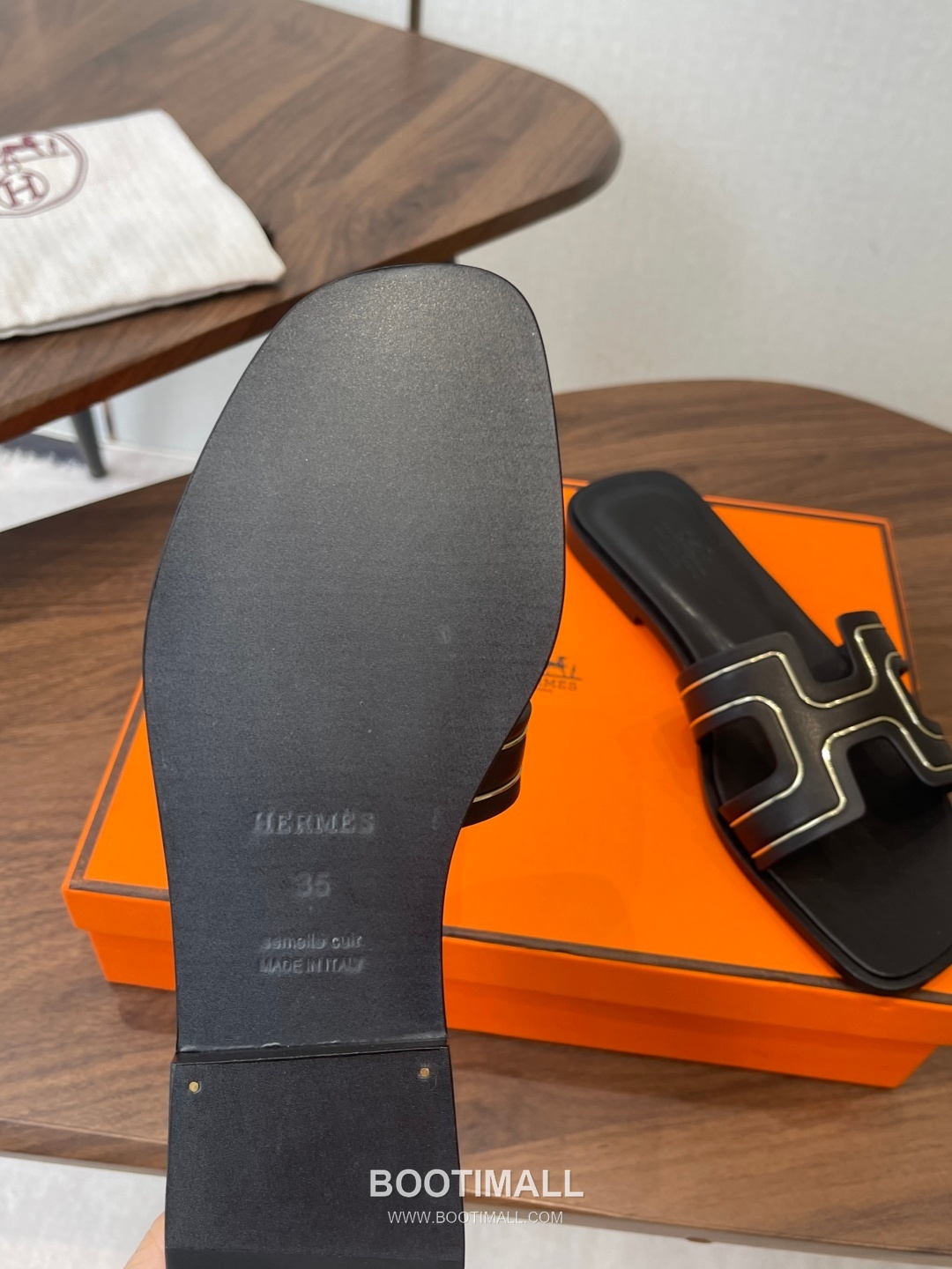 Hermes Oran H Calfskin Slides 에르메스 오란 H 송아지가죽 슬라이드 9