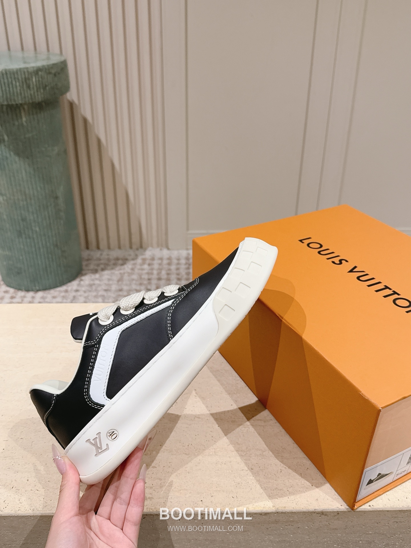 Louis Vuitton Logo Signature Platform Casual Calfskin Mesh White Sneakers 루이비통 로고 시그니처 플랫폼 캐주얼 송아지가죽 메쉬 화이트 스니커즈 5